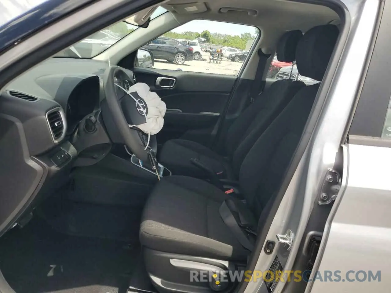 7 Photograph of a damaged car KMHRB8A34NU146857 HYUNDAI VENUE 2022