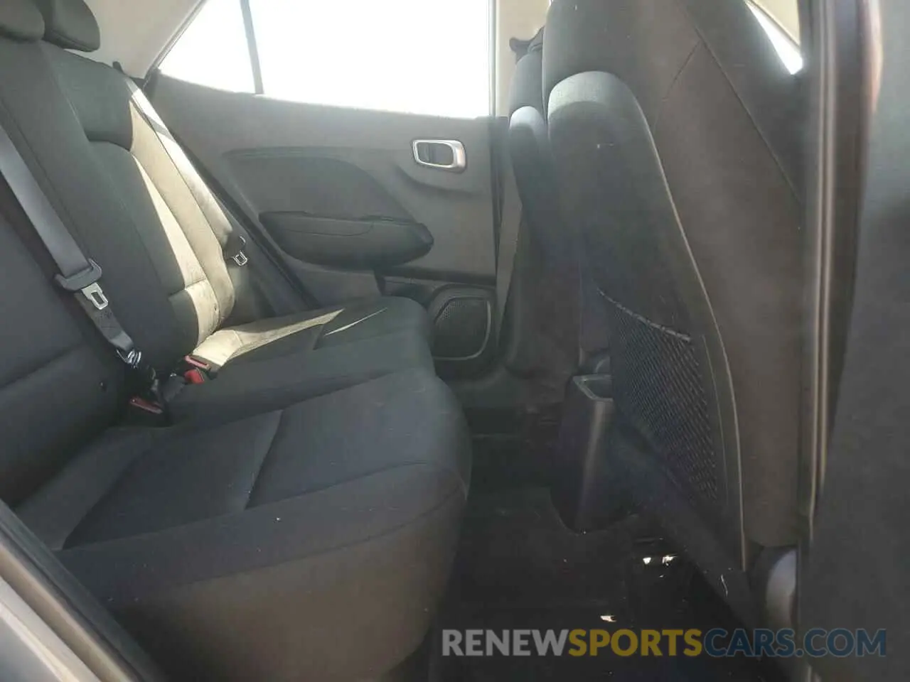12 Photograph of a damaged car KMHRB8A34NU200027 HYUNDAI VENUE 2022