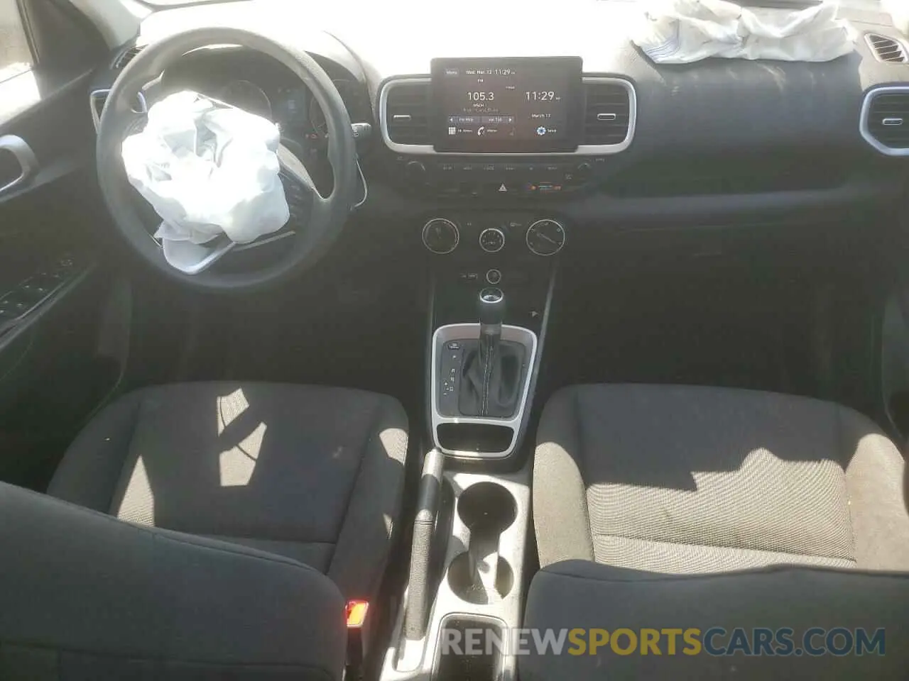 8 Photograph of a damaged car KMHRB8A34NU200027 HYUNDAI VENUE 2022