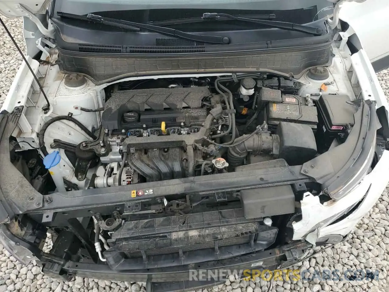 11 Photograph of a damaged car KMHRB8A35NU197557 HYUNDAI VENUE 2022