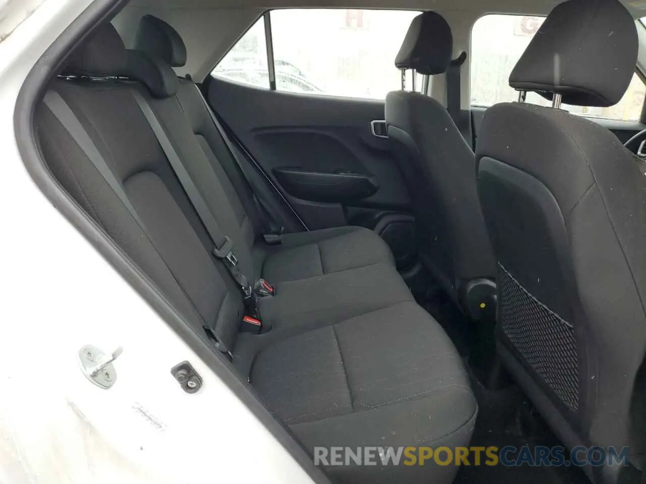 11 Photograph of a damaged car KMHRB8A36NU133236 HYUNDAI VENUE 2022