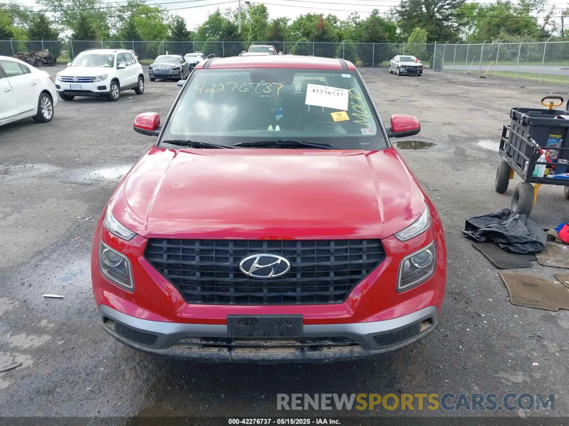13 Photograph of a damaged car KMHRB8A36NU147685 HYUNDAI VENUE 2022