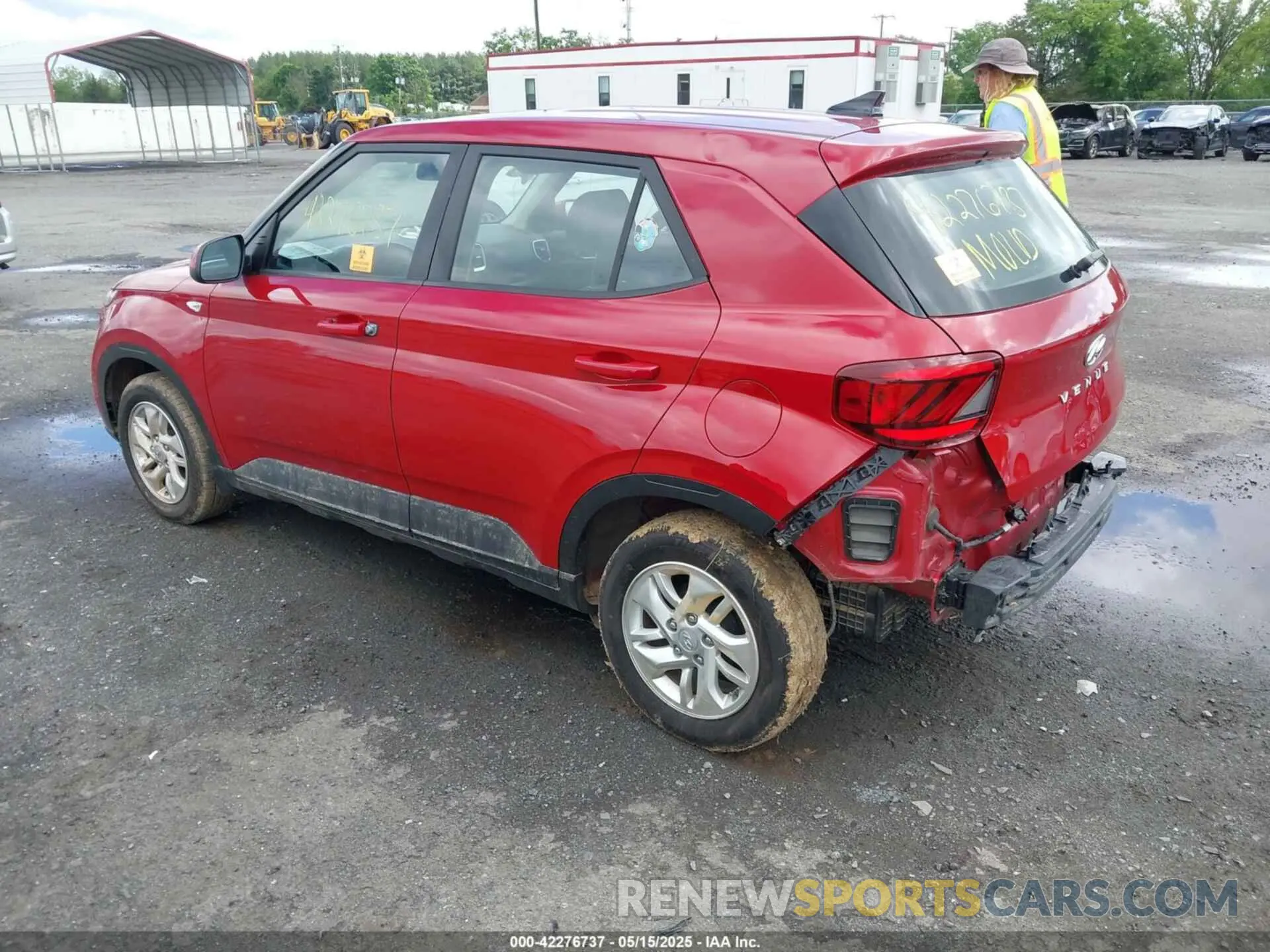 3 Photograph of a damaged car KMHRB8A36NU147685 HYUNDAI VENUE 2022