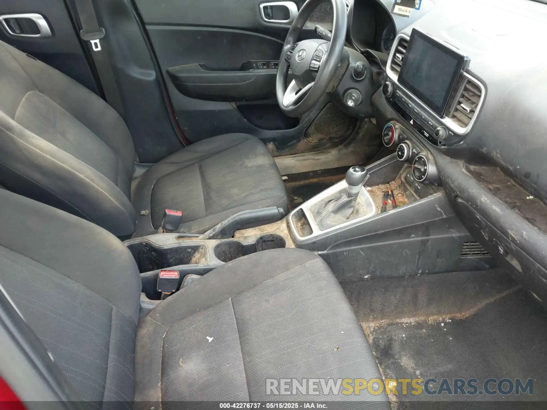 5 Photograph of a damaged car KMHRB8A36NU147685 HYUNDAI VENUE 2022