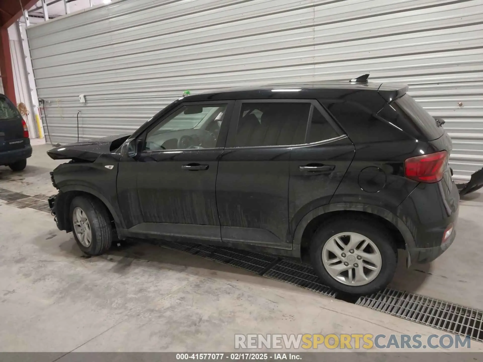 15 Photograph of a damaged car KMHRB8A36NU164230 HYUNDAI VENUE 2022