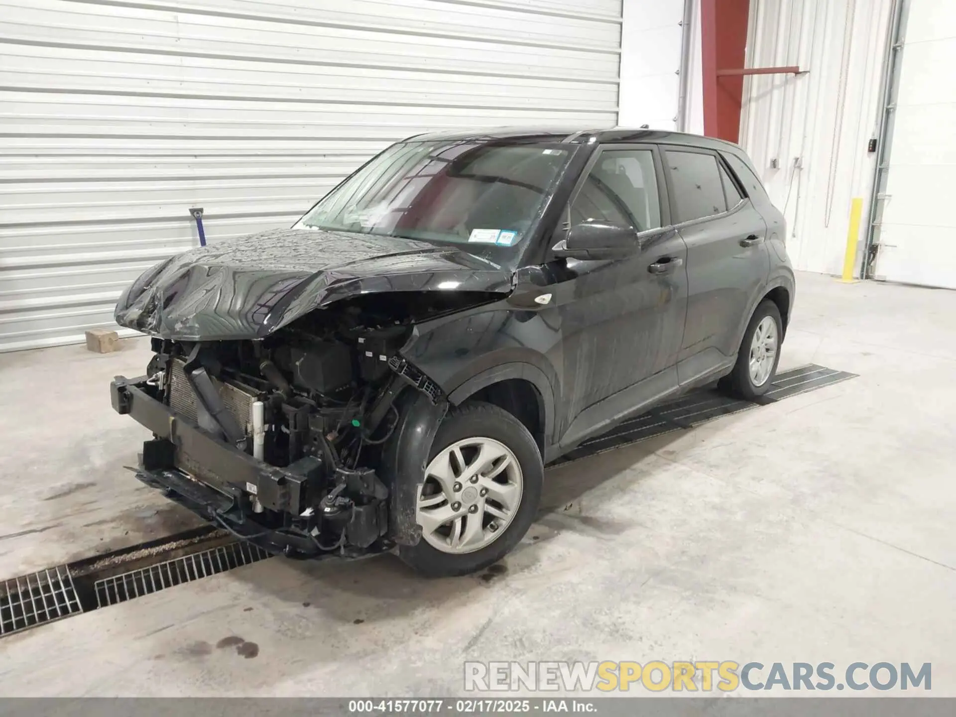 2 Photograph of a damaged car KMHRB8A36NU164230 HYUNDAI VENUE 2022