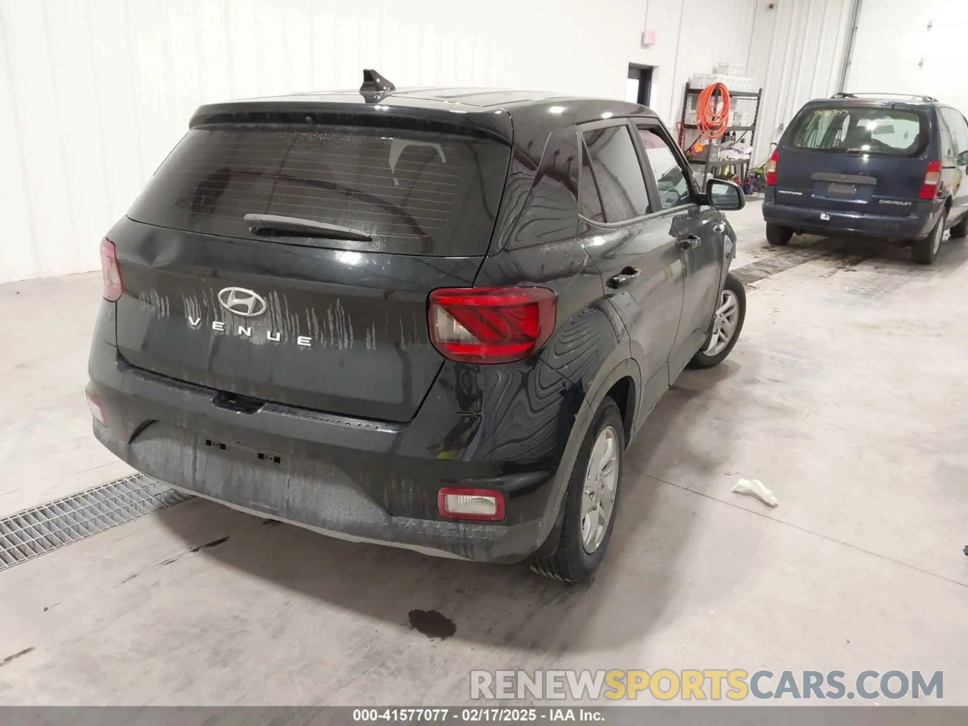 4 Photograph of a damaged car KMHRB8A36NU164230 HYUNDAI VENUE 2022