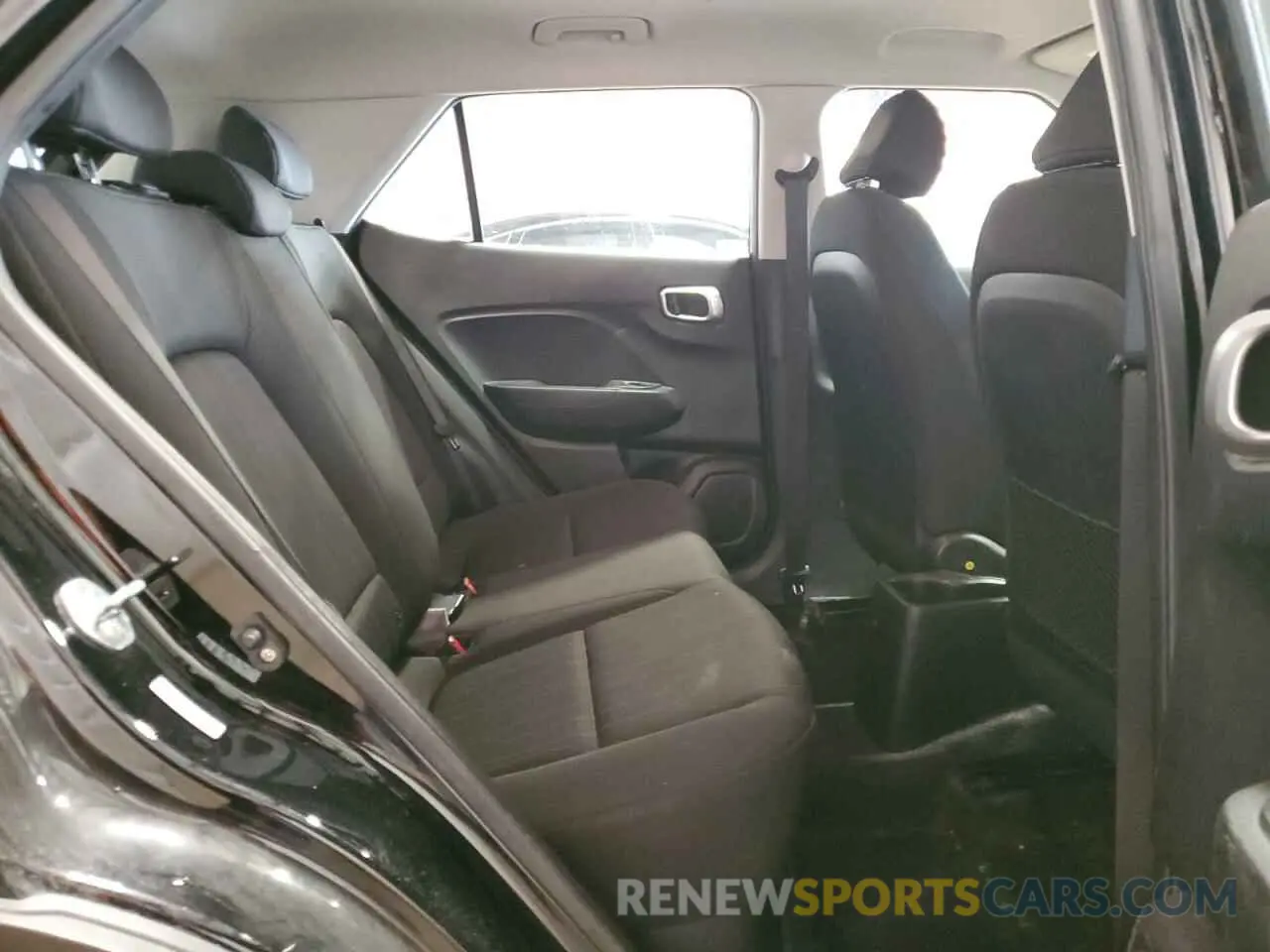 10 Photograph of a damaged car KMHRB8A39NU142464 HYUNDAI VENUE 2022