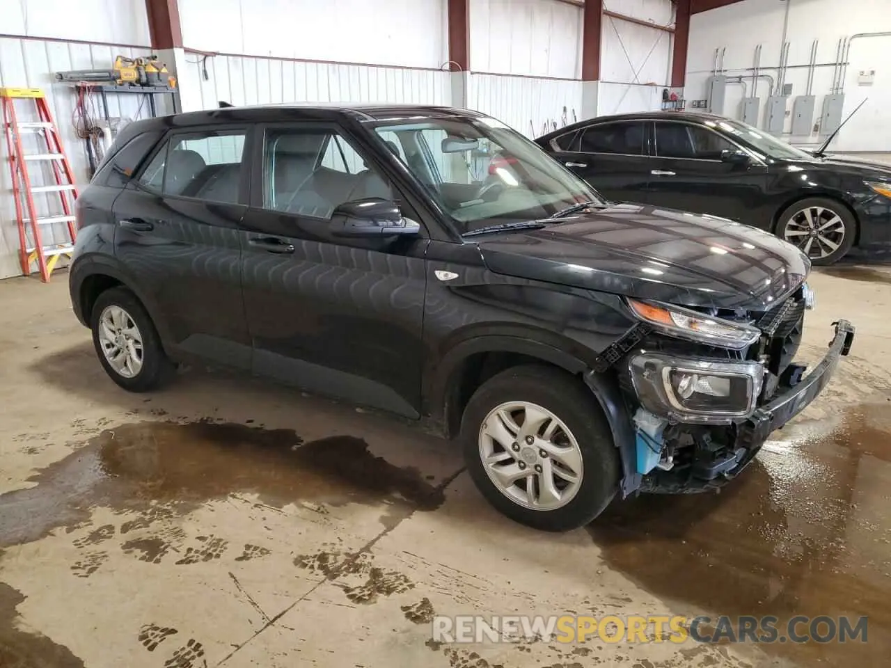 4 Photograph of a damaged car KMHRB8A39NU142464 HYUNDAI VENUE 2022