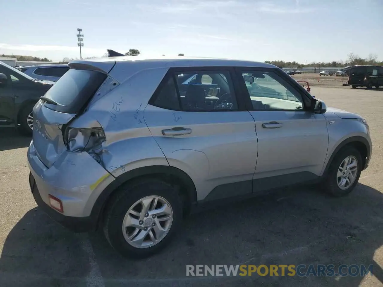3 Photograph of a damaged car KMHRB8A39NU151651 HYUNDAI VENUE 2022