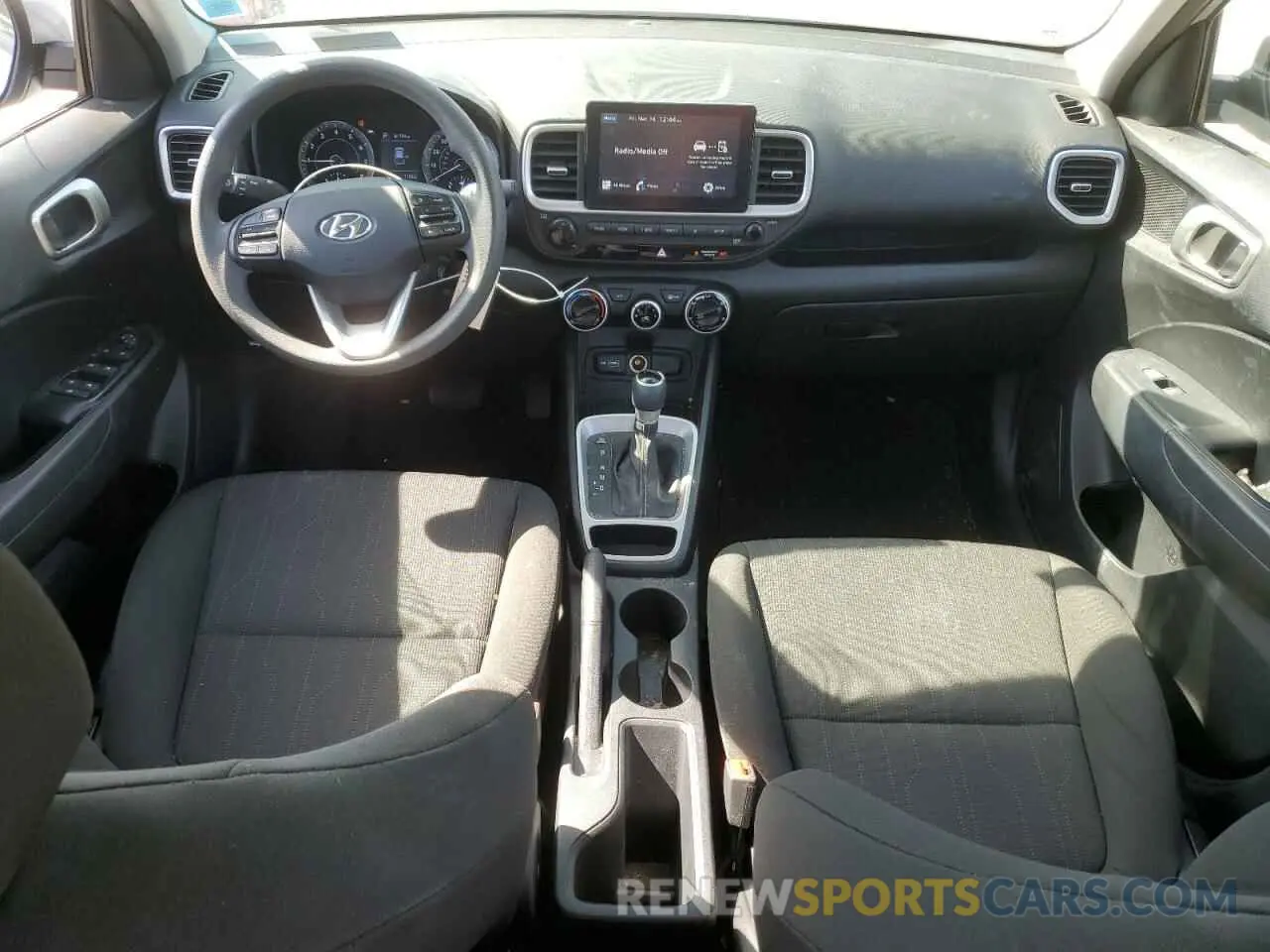 8 Photograph of a damaged car KMHRB8A39NU151651 HYUNDAI VENUE 2022