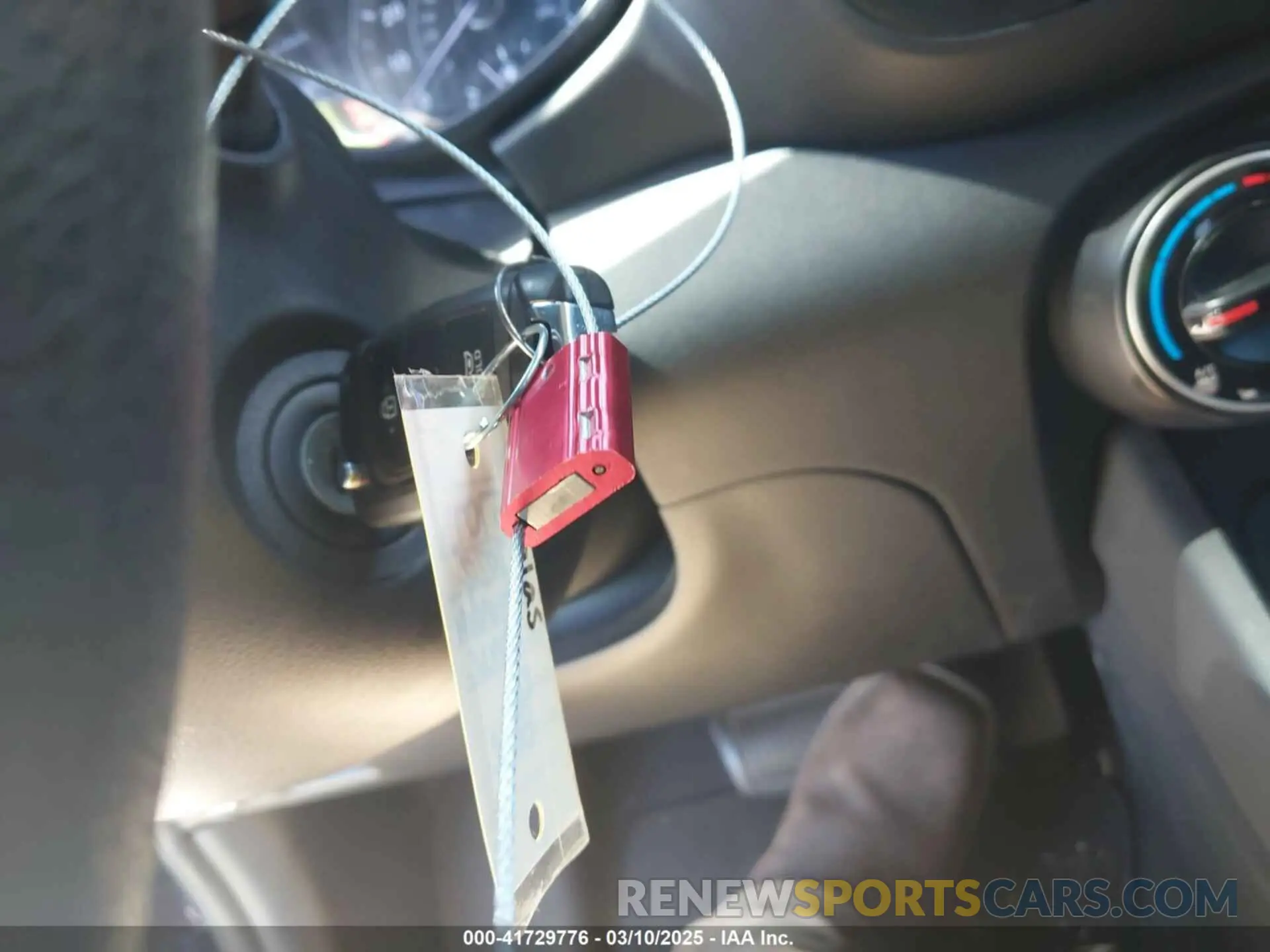 11 Photograph of a damaged car KMHRB8A39NU202839 HYUNDAI VENUE 2022