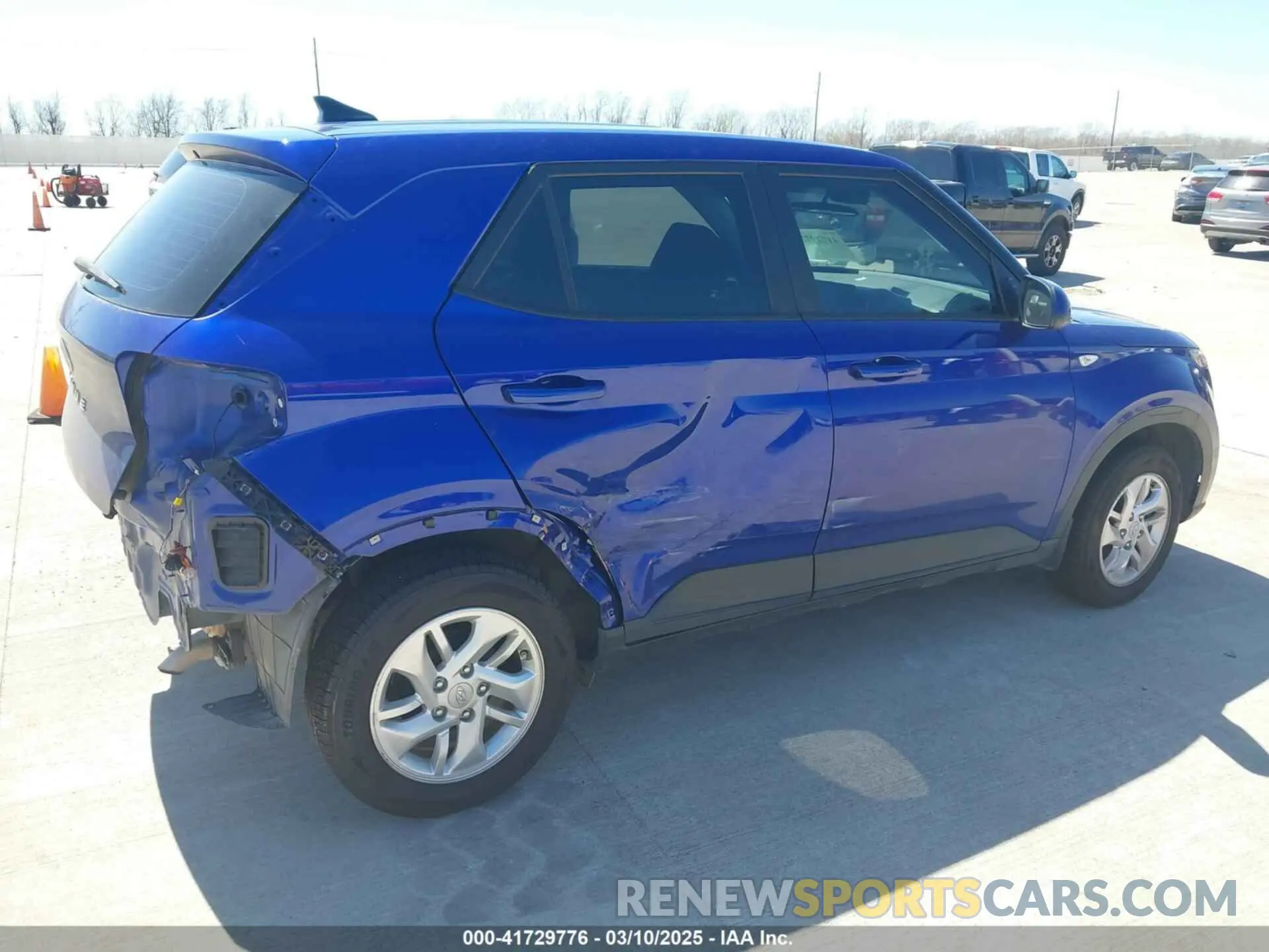 6 Photograph of a damaged car KMHRB8A39NU202839 HYUNDAI VENUE 2022