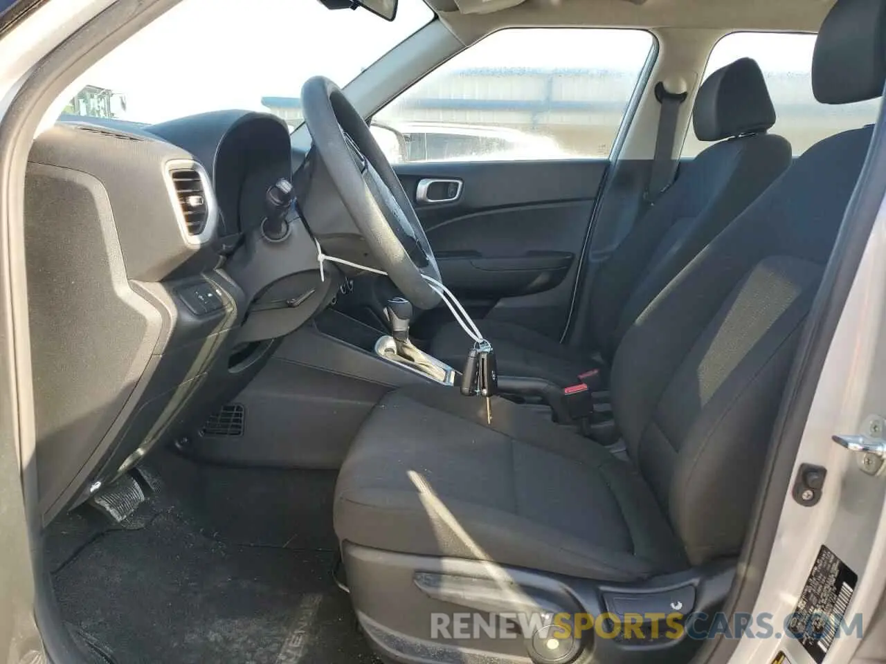 7 Photograph of a damaged car KMHRB8A3XNU197179 HYUNDAI VENUE 2022