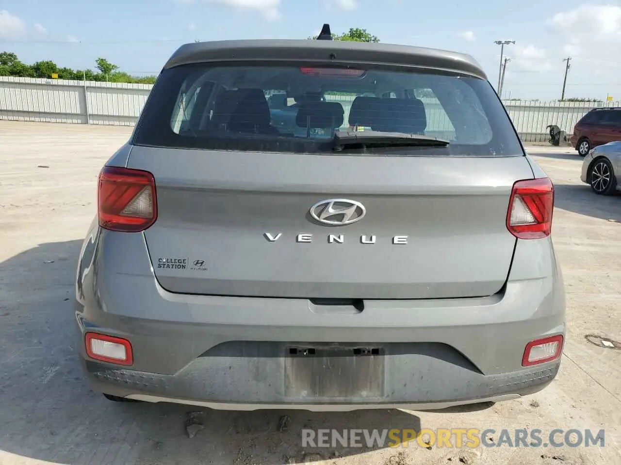6 Photograph of a damaged car KMHRB8A3XNU202770 HYUNDAI VENUE 2022