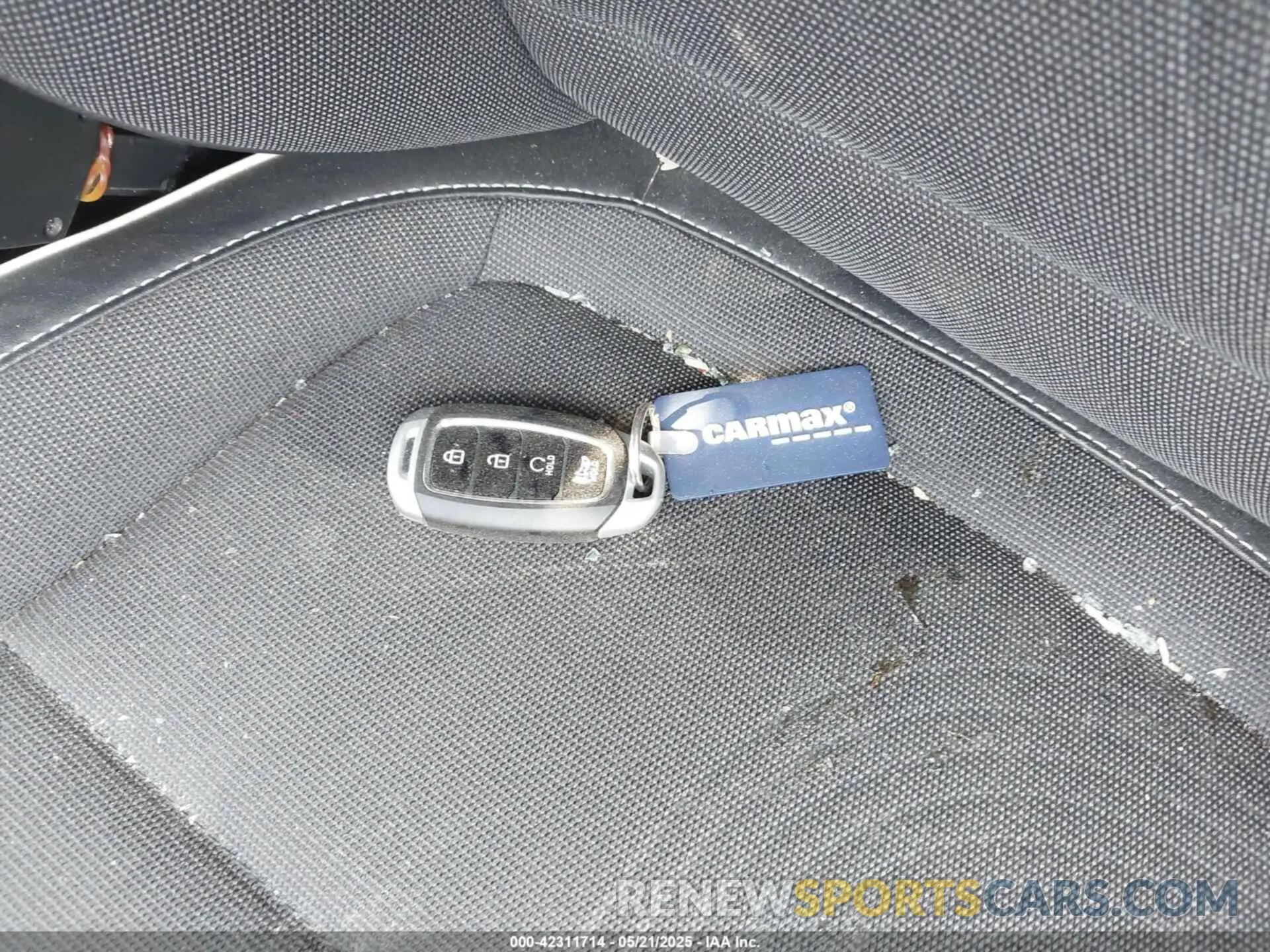 11 Photograph of a damaged car KMHRC8A30NU186656 HYUNDAI VENUE 2022