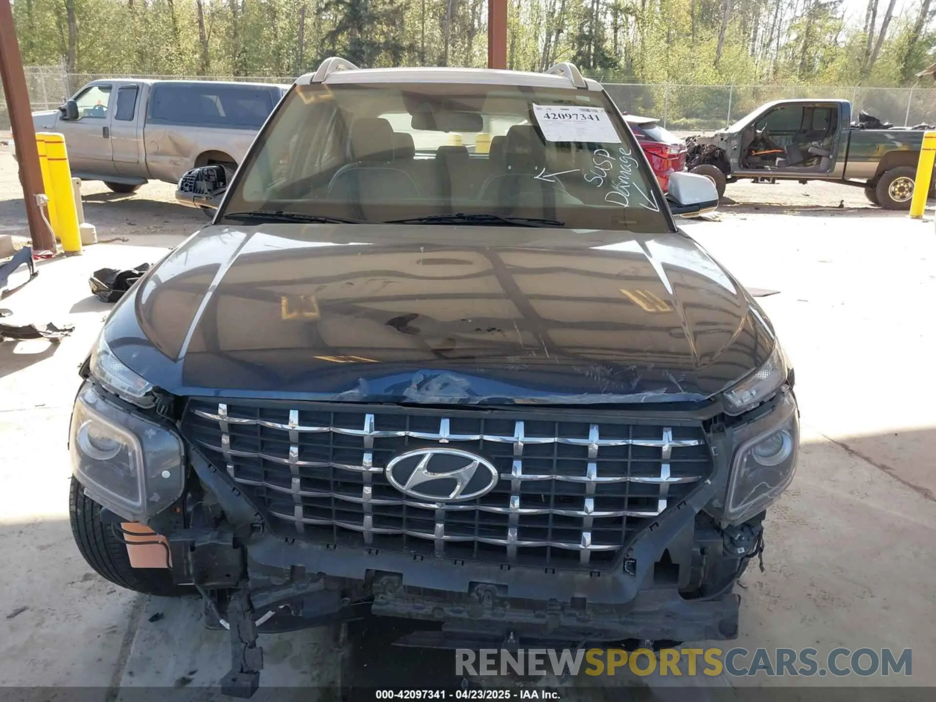 12 Photograph of a damaged car KMHRC8A31NU157439 HYUNDAI VENUE 2022