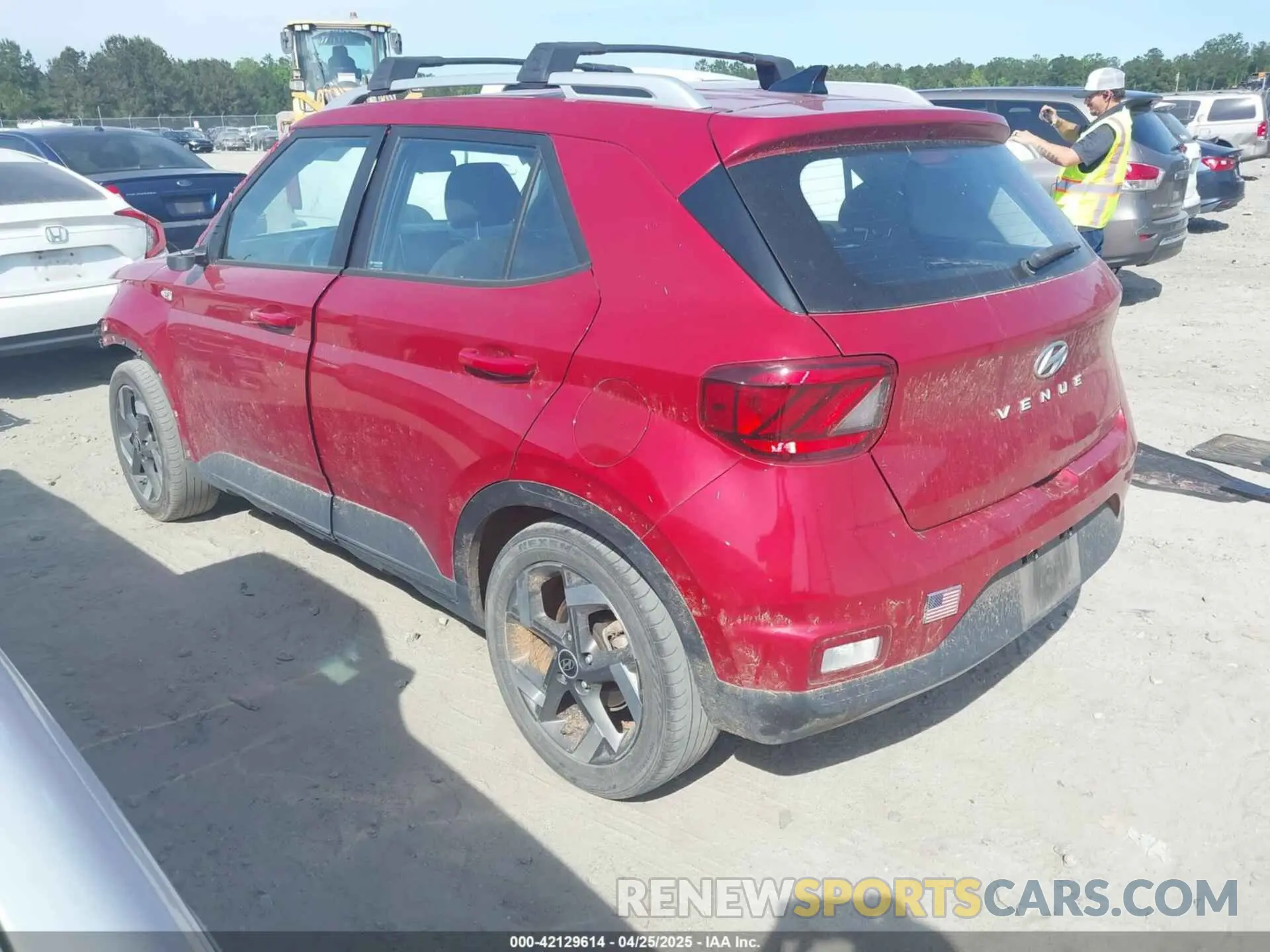 3 Photograph of a damaged car KMHRC8A31NU176797 HYUNDAI VENUE 2022