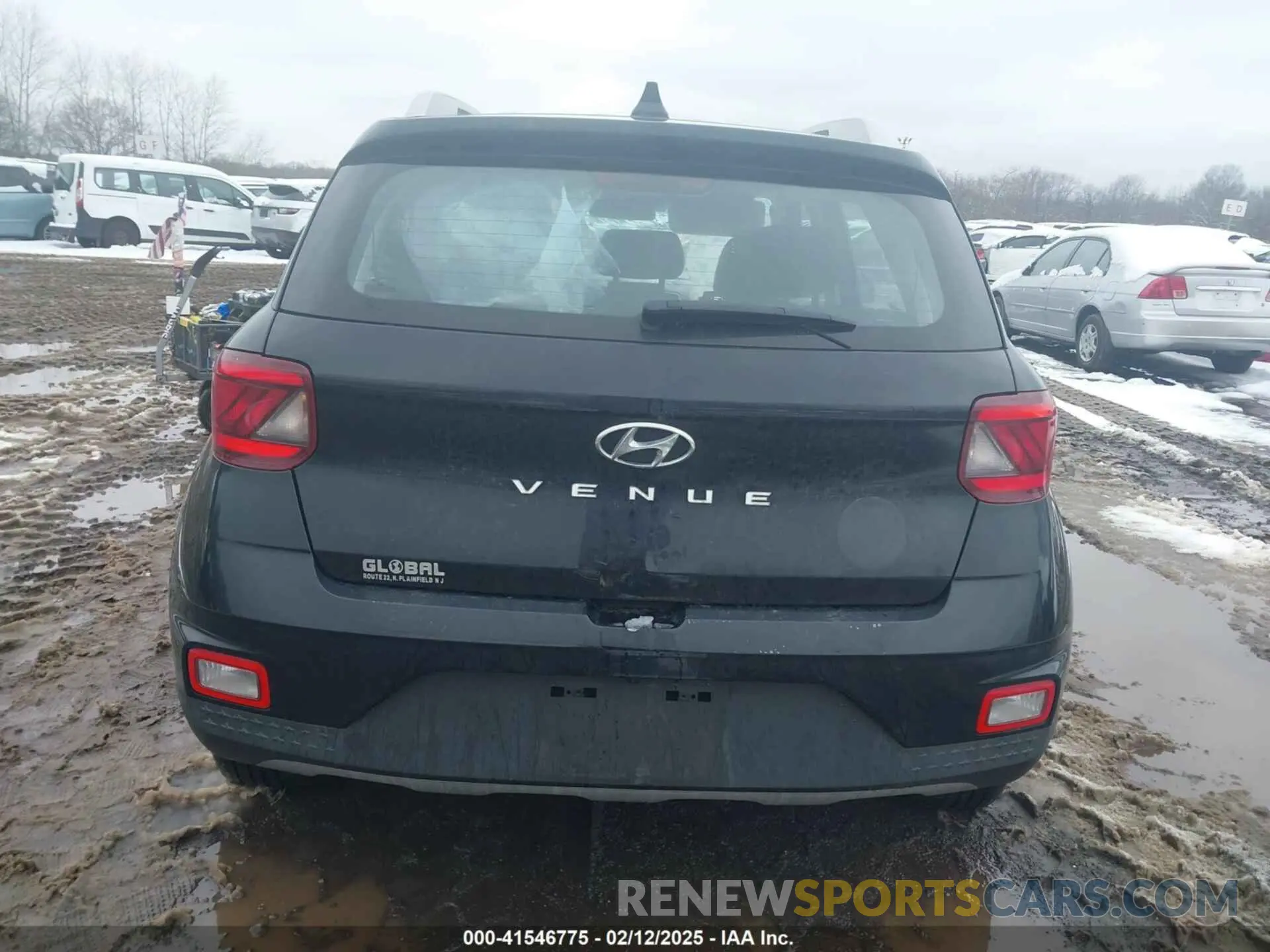 16 Photograph of a damaged car KMHRC8A31NU188951 HYUNDAI VENUE 2022