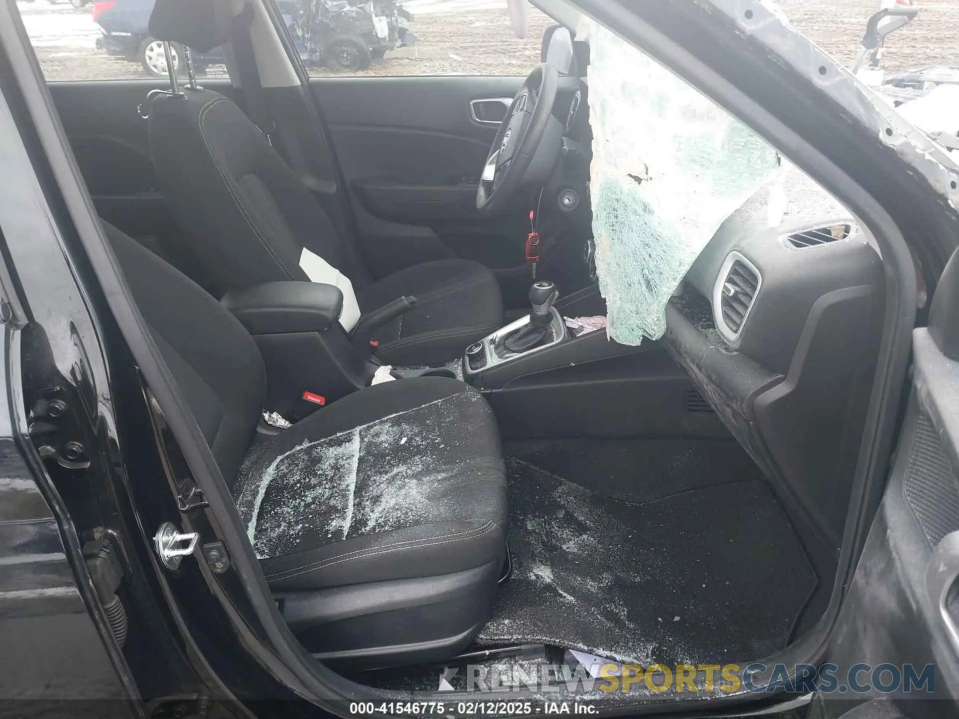 5 Photograph of a damaged car KMHRC8A31NU188951 HYUNDAI VENUE 2022