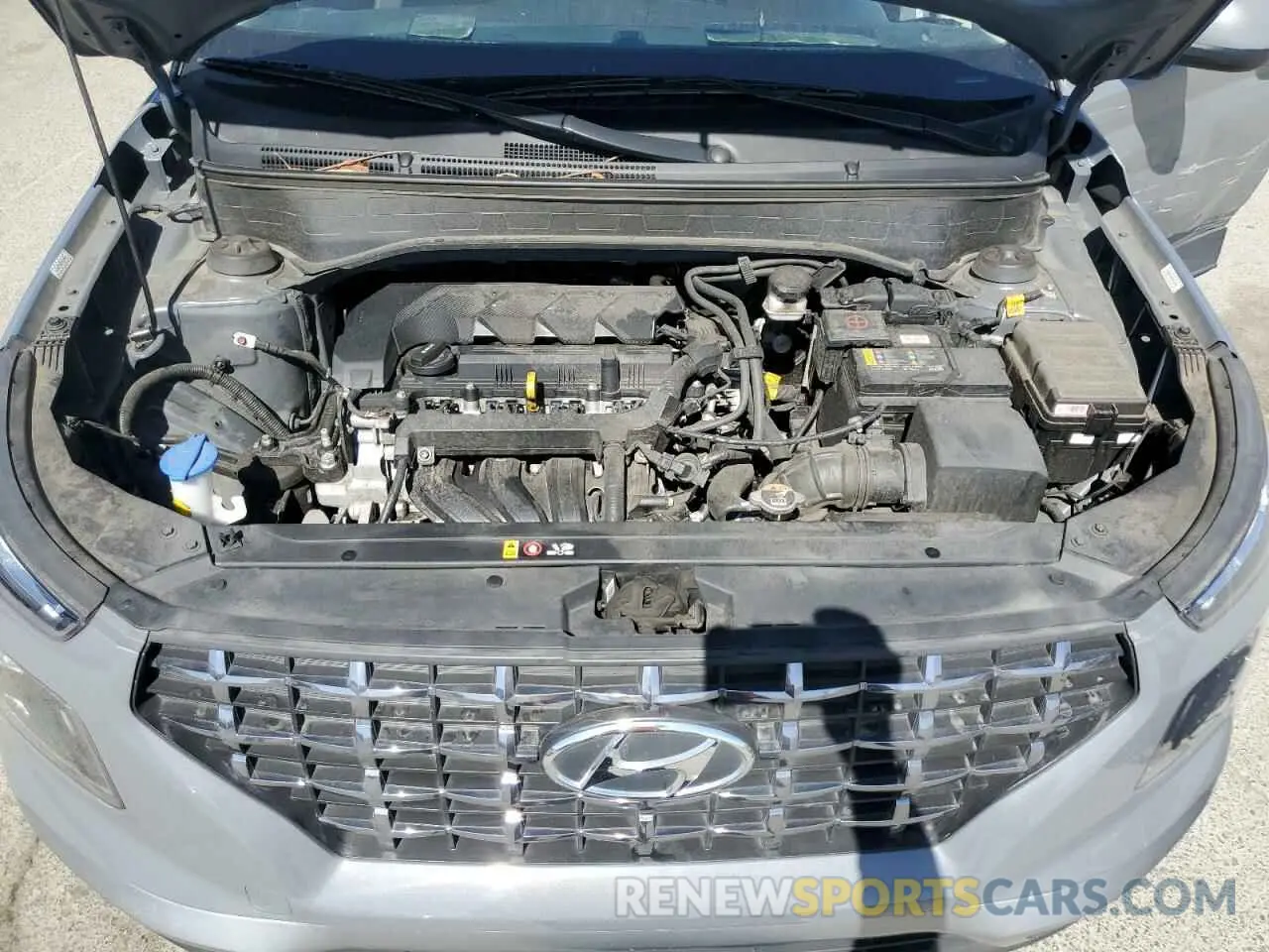 11 Photograph of a damaged car KMHRC8A32NU150676 HYUNDAI VENUE 2022