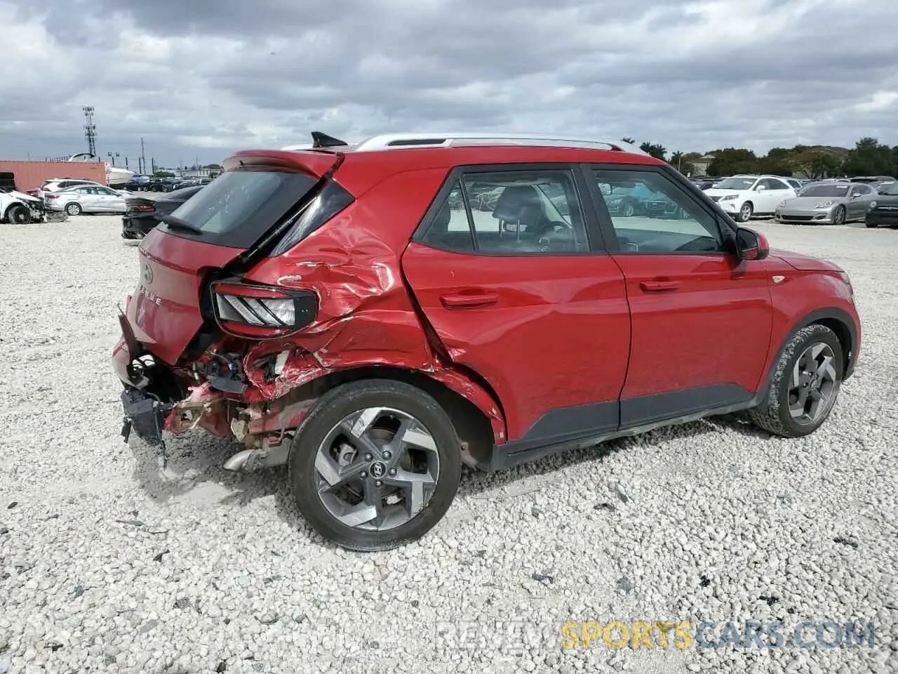 3 Photograph of a damaged car KMHRC8A32NU153769 HYUNDAI VENUE 2022