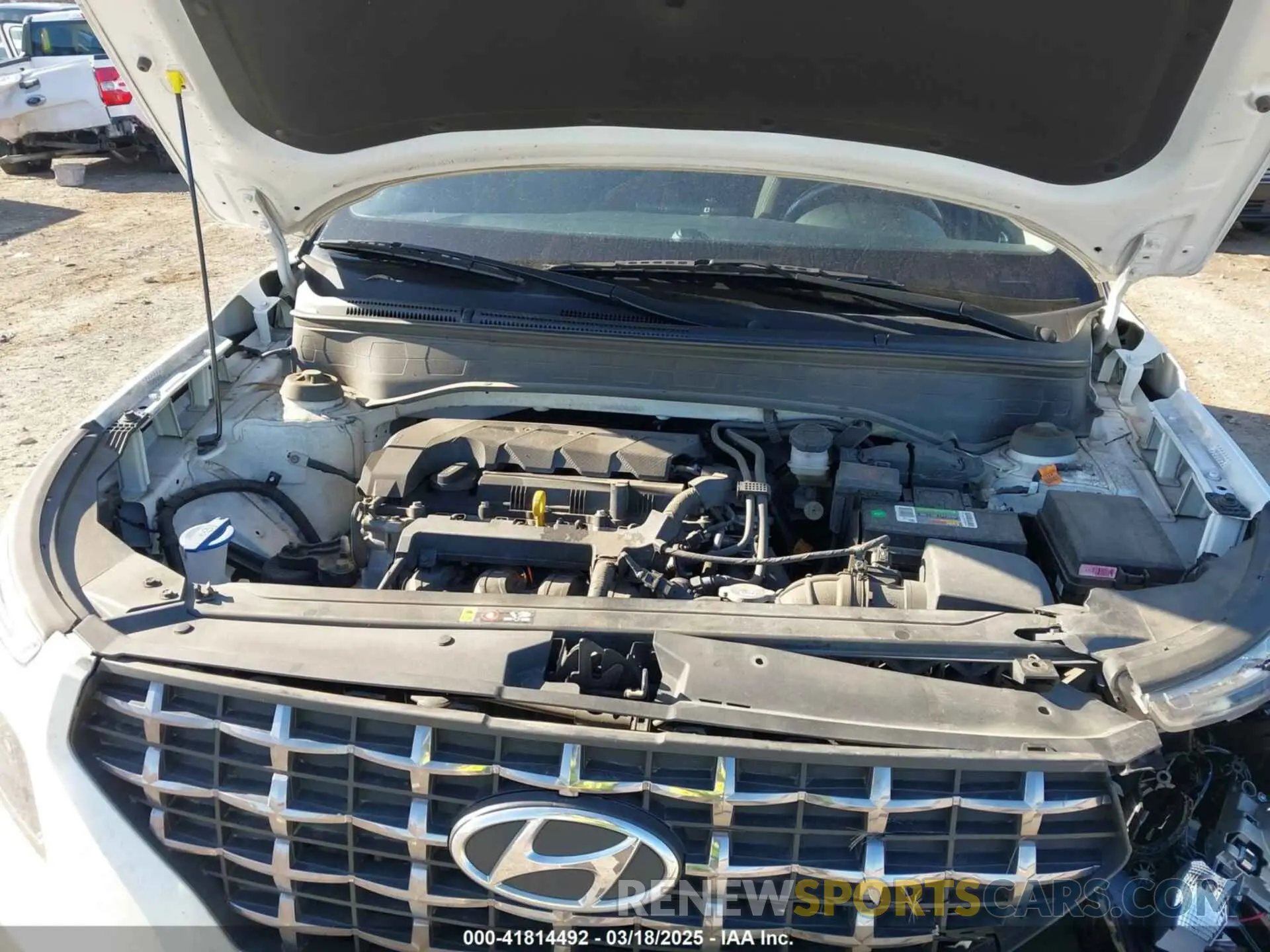 10 Photograph of a damaged car KMHRC8A32NU163864 HYUNDAI VENUE 2022