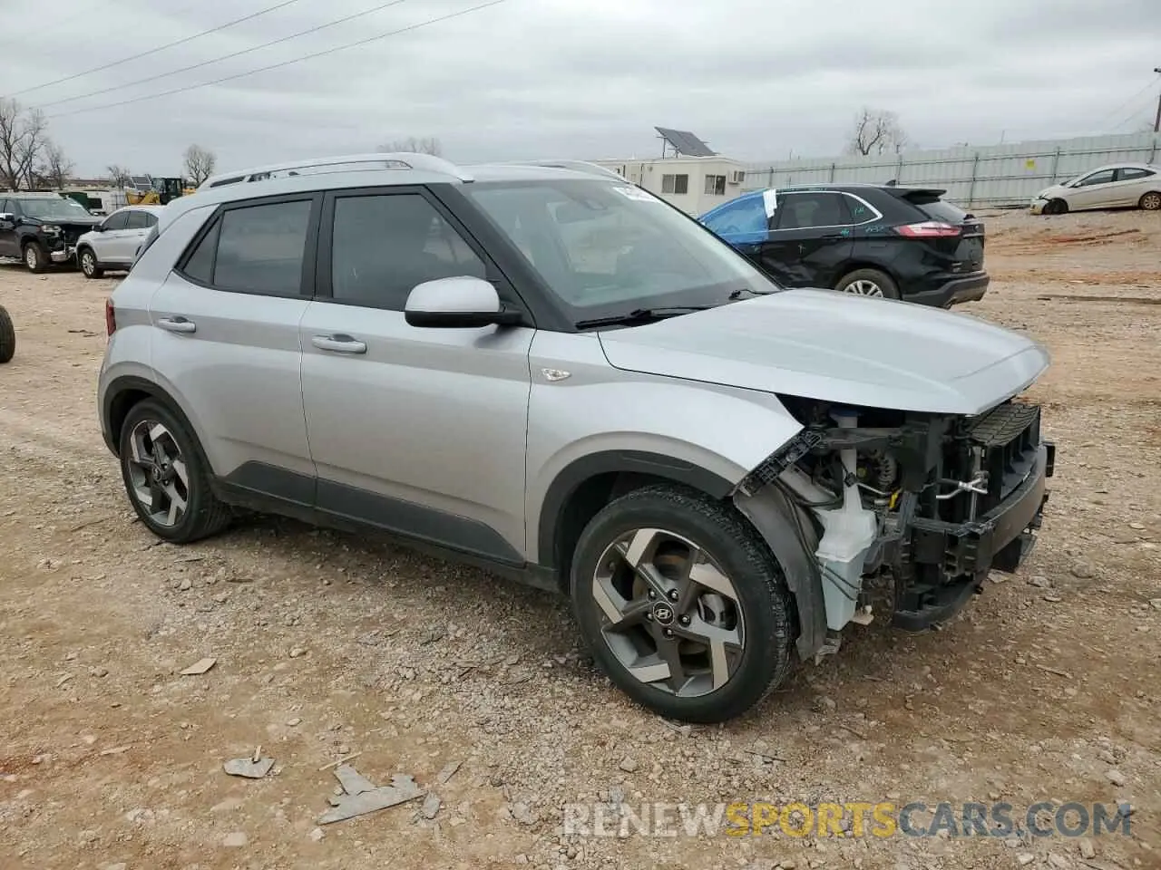 4 Photograph of a damaged car KMHRC8A32NU166411 HYUNDAI VENUE 2022