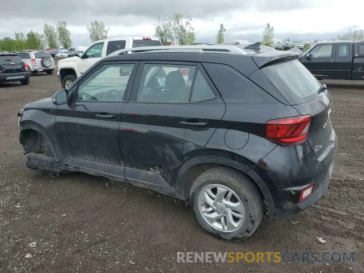 2 Photograph of a damaged car KMHRC8A33NU132736 HYUNDAI VENUE 2022