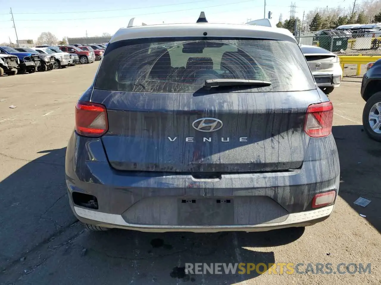 6 Photograph of a damaged car KMHRC8A33NU151481 HYUNDAI VENUE 2022