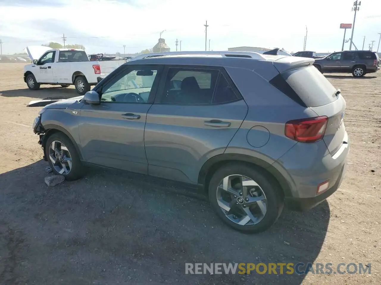 2 Photograph of a damaged car KMHRC8A33NU208388 HYUNDAI VENUE 2022