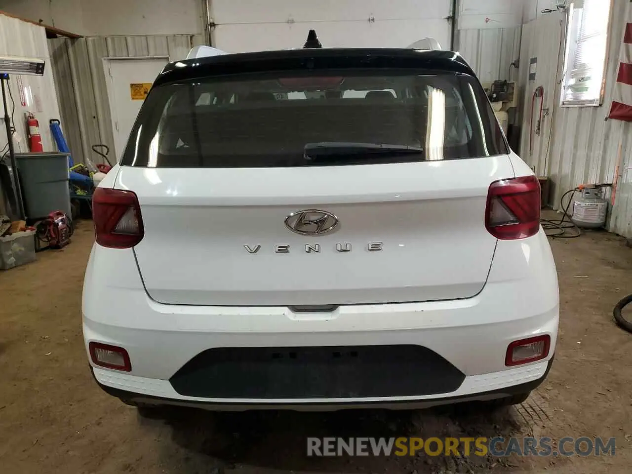 6 Photograph of a damaged car KMHRC8A35NU148839 HYUNDAI VENUE 2022