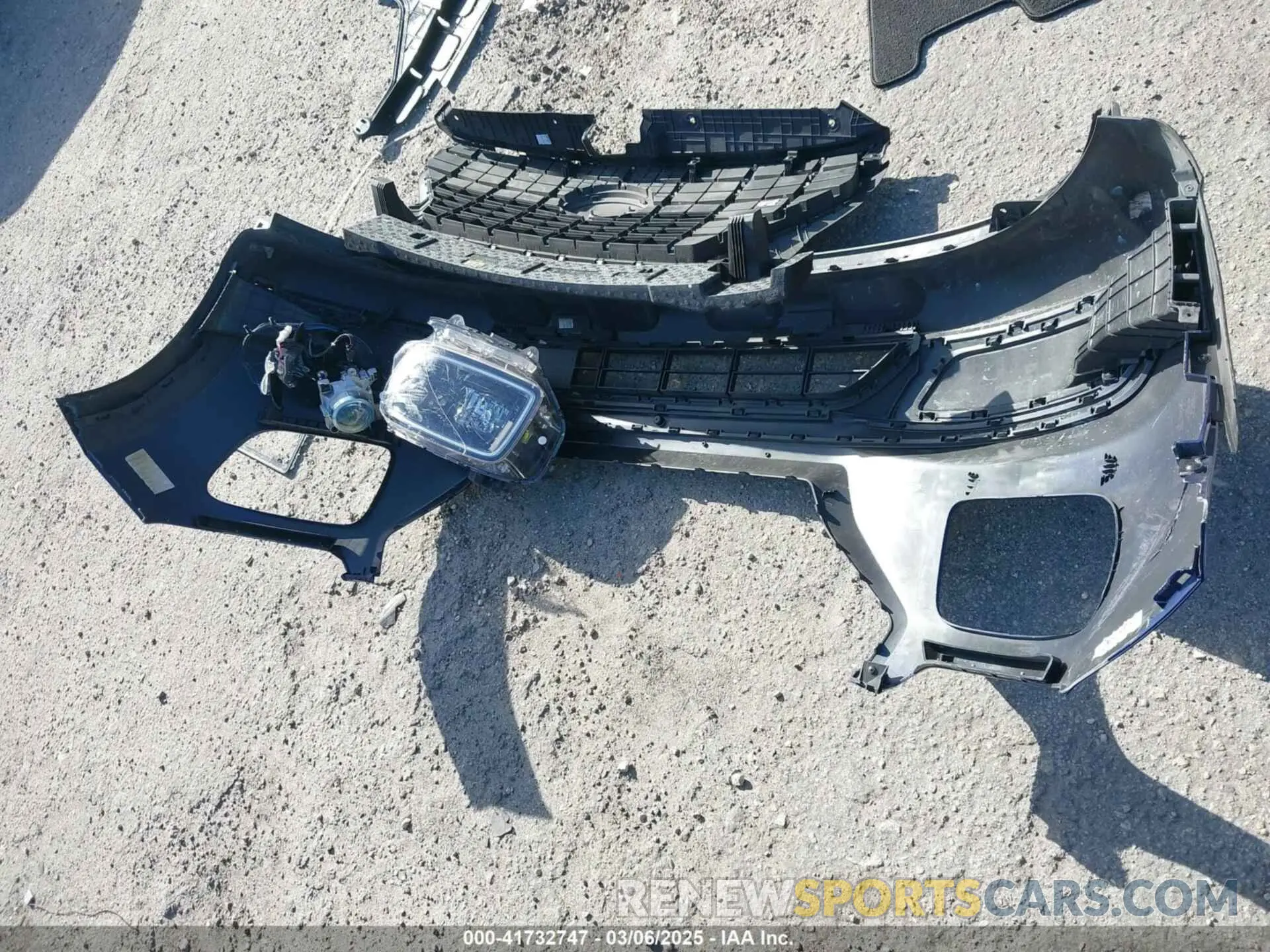 12 Photograph of a damaged car KMHRC8A35NU154334 HYUNDAI VENUE 2022