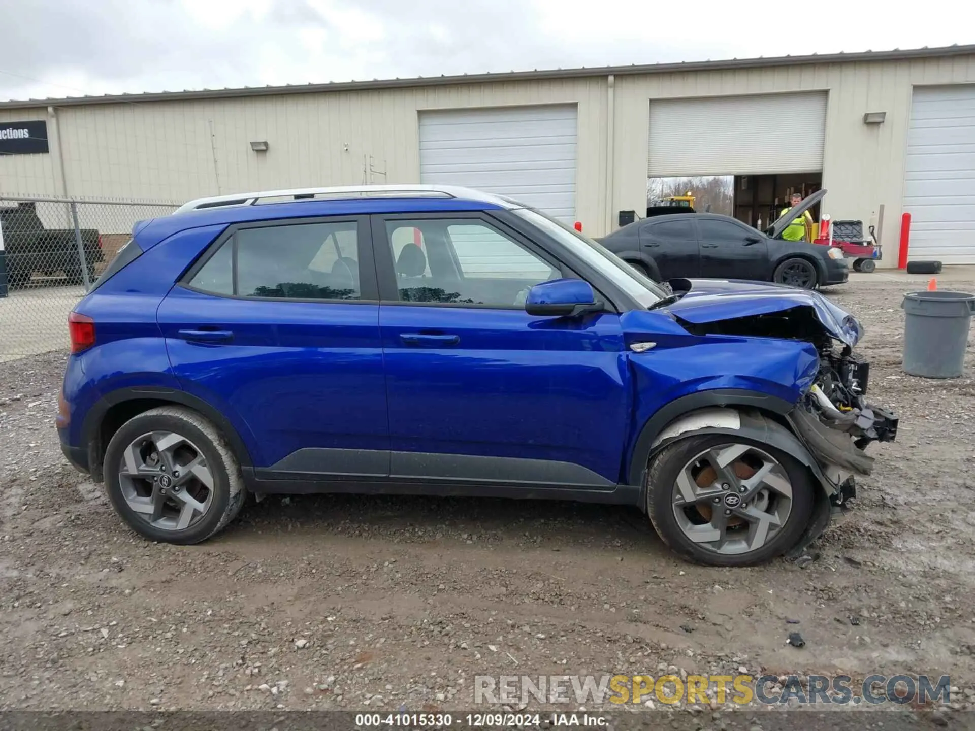 14 Photograph of a damaged car KMHRC8A37NU165013 HYUNDAI VENUE 2022