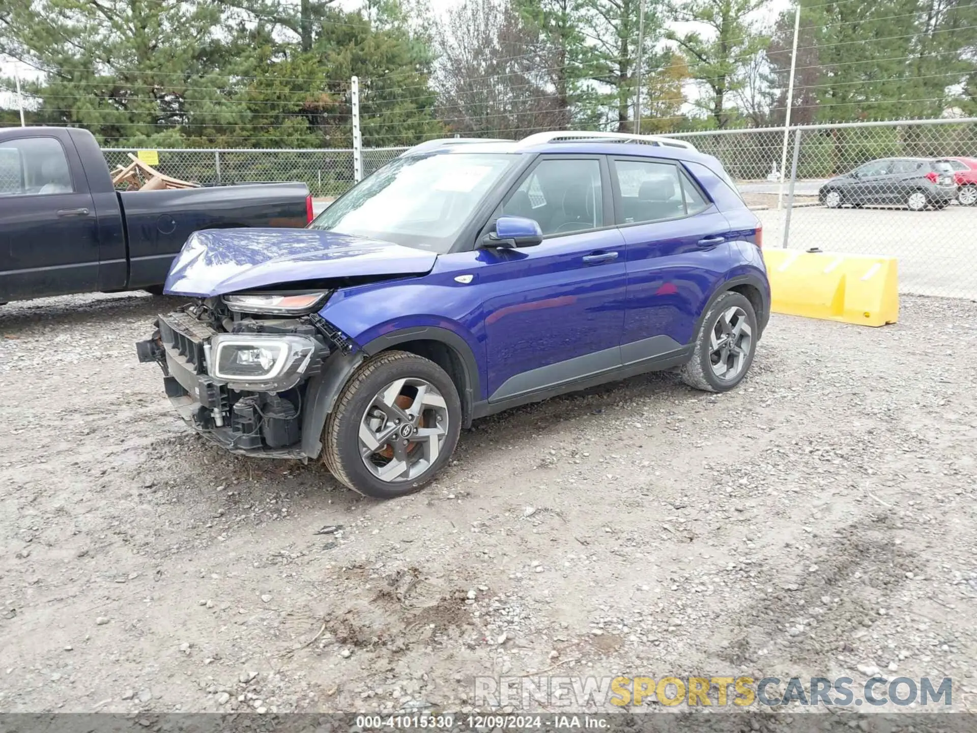 2 Photograph of a damaged car KMHRC8A37NU165013 HYUNDAI VENUE 2022