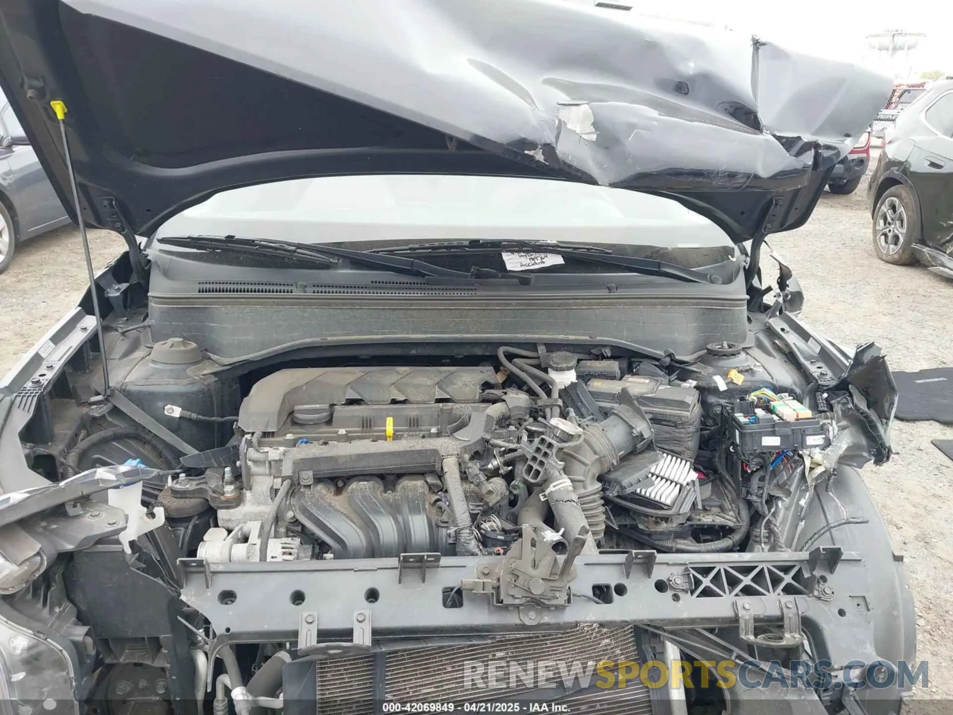 10 Photograph of a damaged car KMHRC8A37NU189764 HYUNDAI VENUE 2022