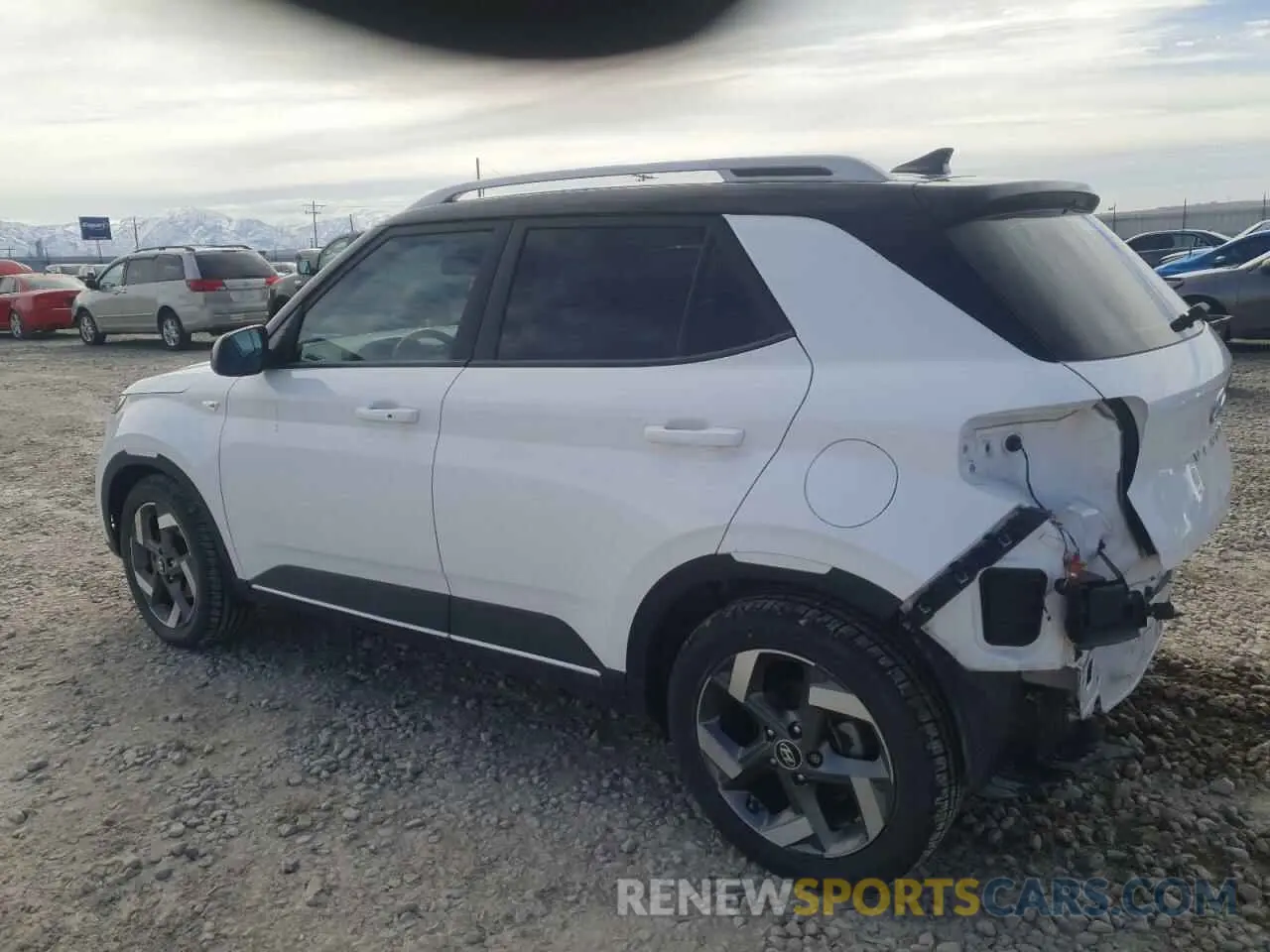 2 Photograph of a damaged car KMHRC8A38NU156823 HYUNDAI VENUE 2022