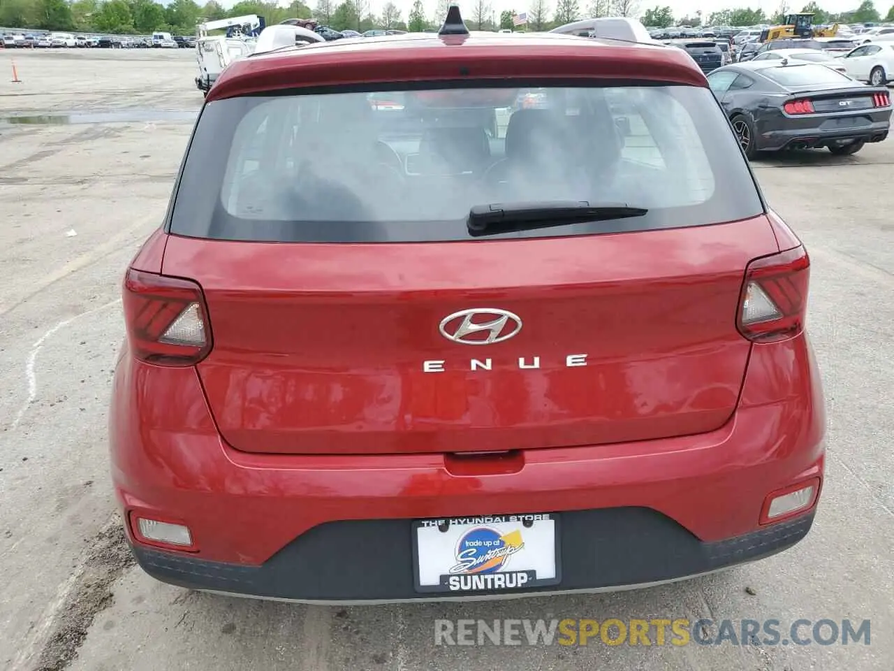 6 Photograph of a damaged car KMHRC8A38NU192771 HYUNDAI VENUE 2022