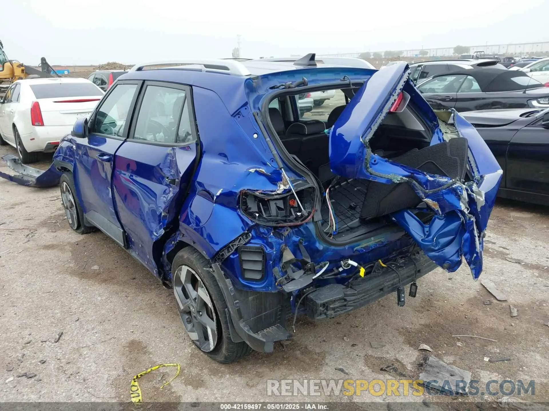 3 Photograph of a damaged car KMHRC8A38NU203042 HYUNDAI VENUE 2022