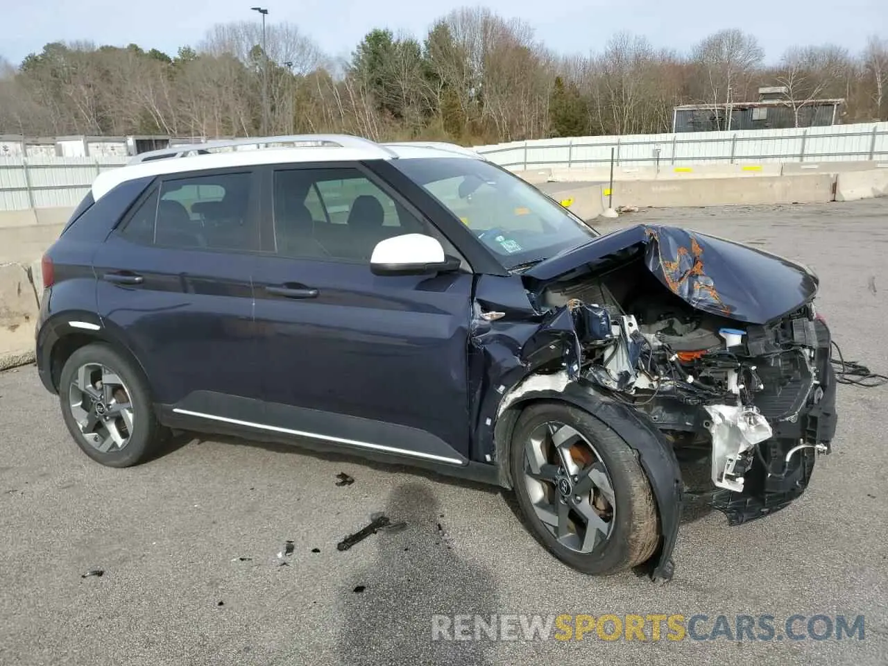 4 Photograph of a damaged car KMHRC8A39NU145796 HYUNDAI VENUE 2022