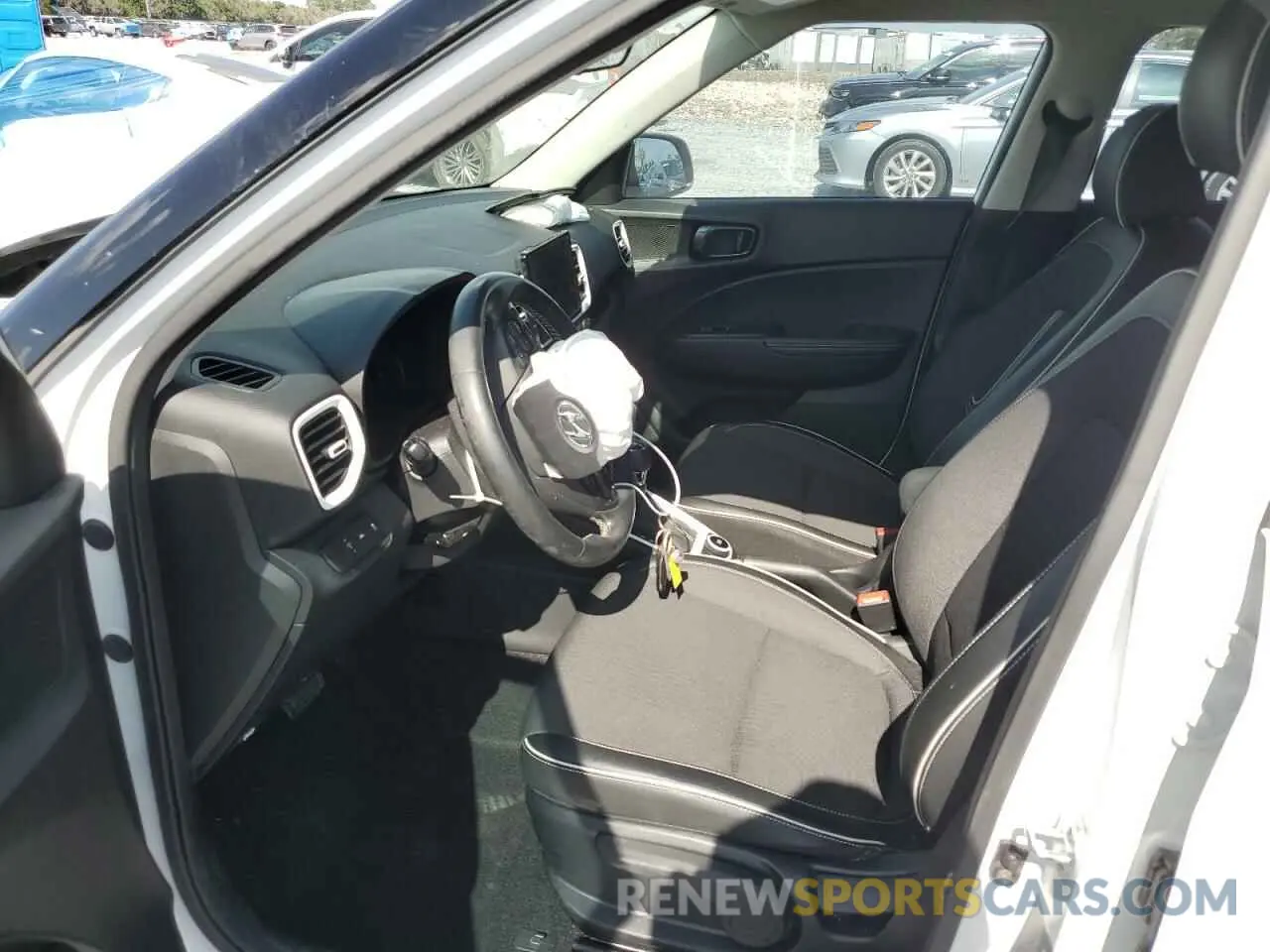7 Photograph of a damaged car KMHRC8A39NU189331 HYUNDAI VENUE 2022
