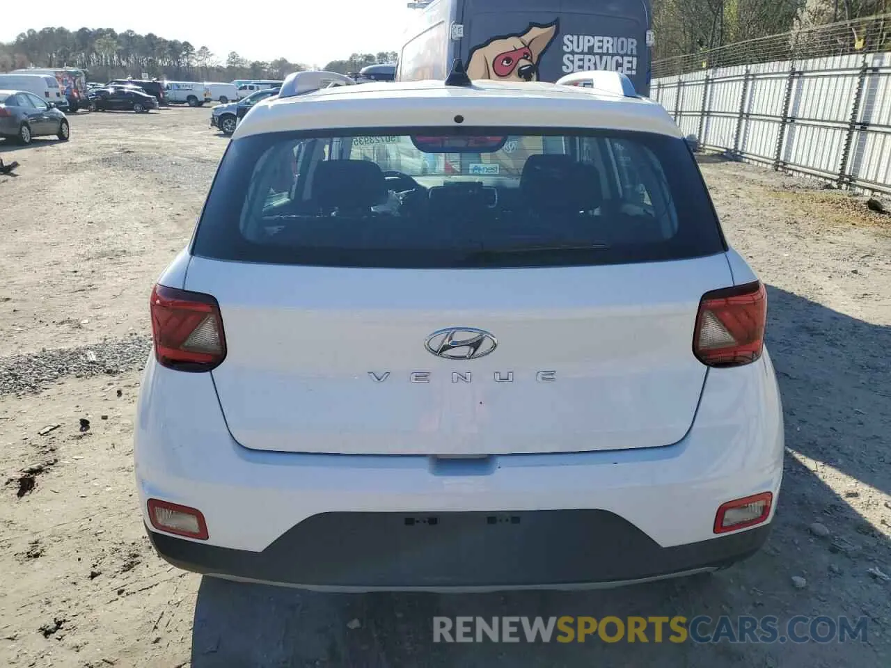 6 Photograph of a damaged car KMHRC8A3XNU158962 HYUNDAI VENUE 2022