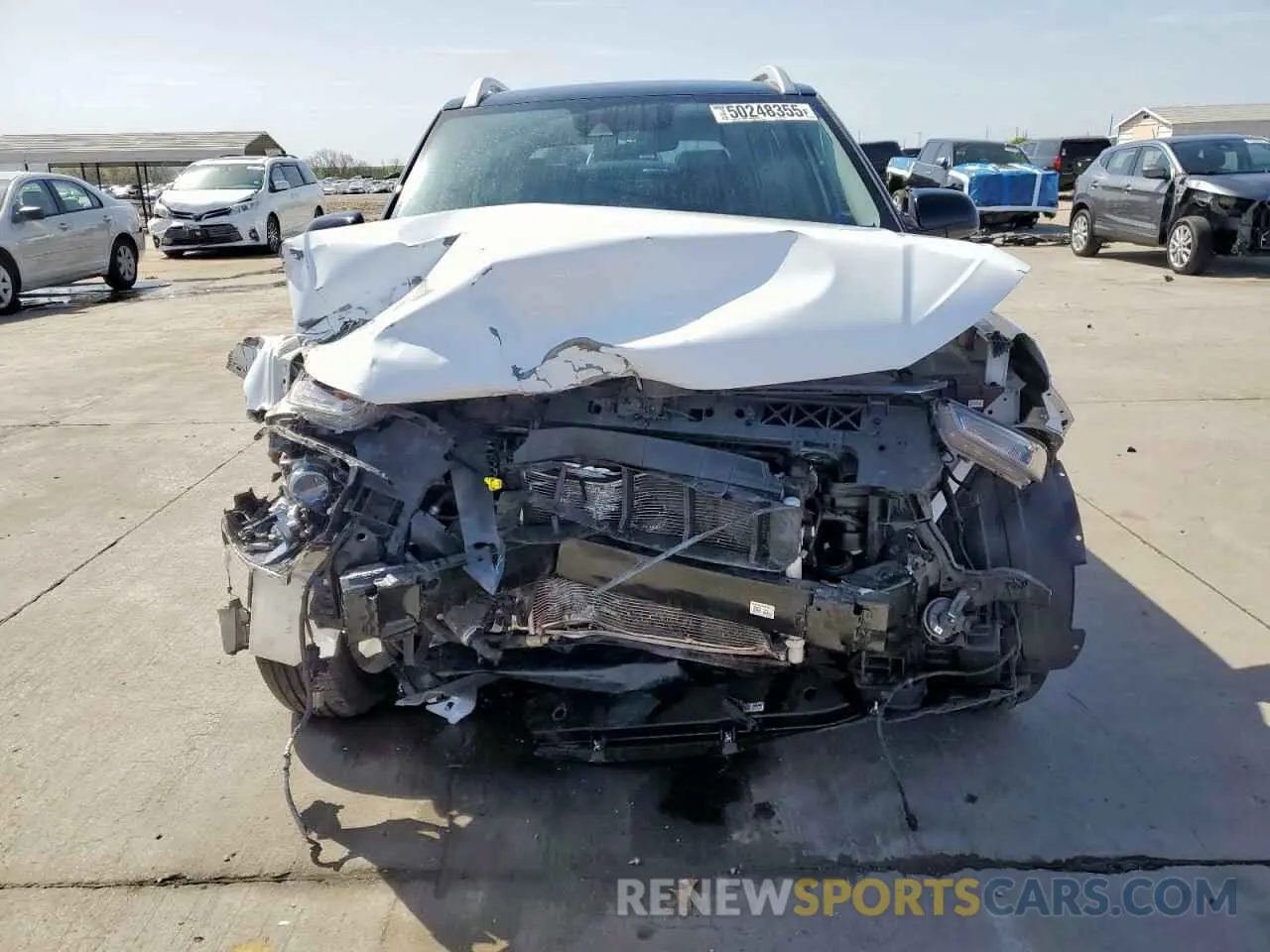 5 Photograph of a damaged car KMHRC8A3XNU167967 HYUNDAI VENUE 2022