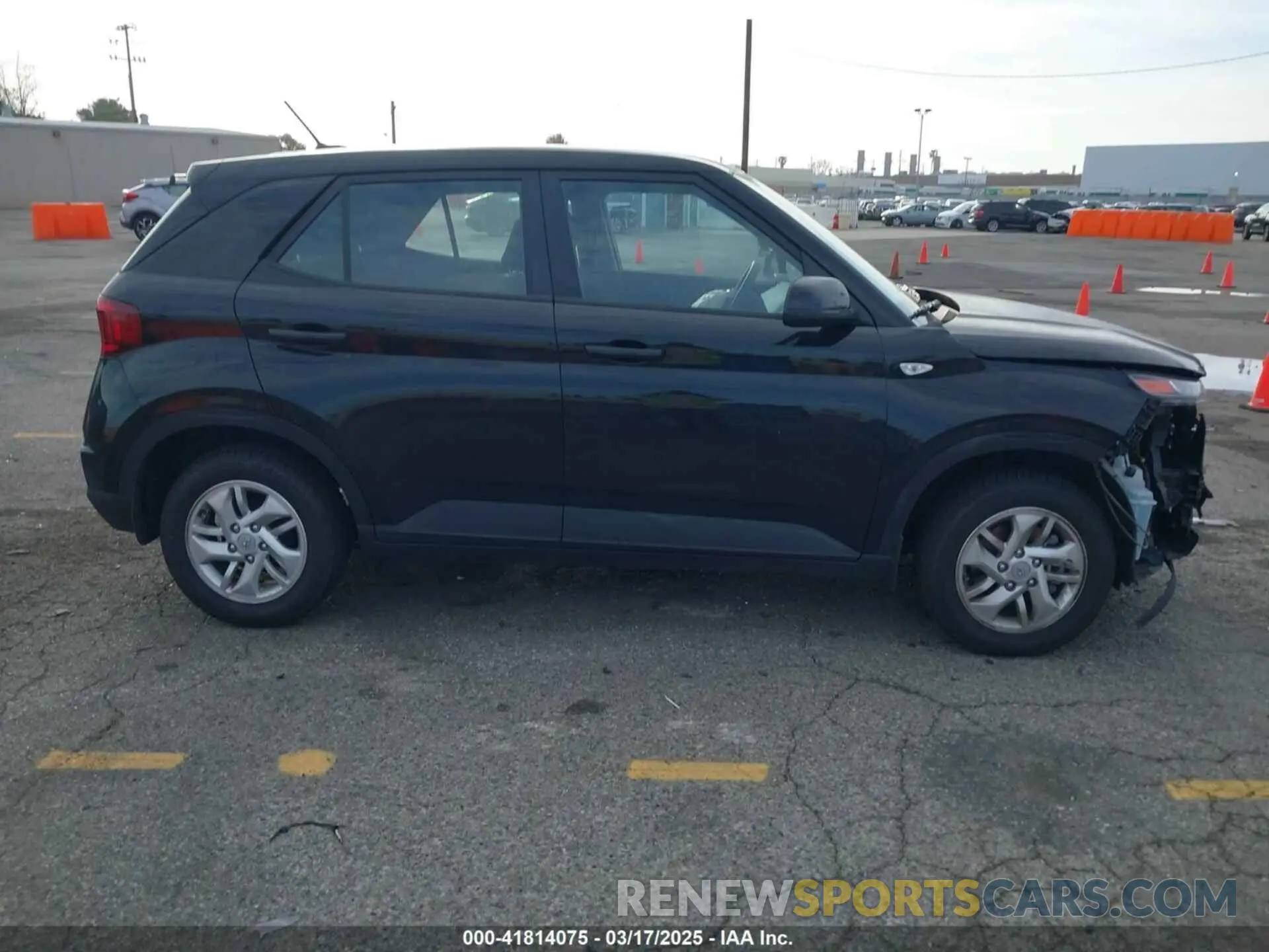 13 Photograph of a damaged car KMHRB8A37PU237978 HYUNDAI VENUE 2023