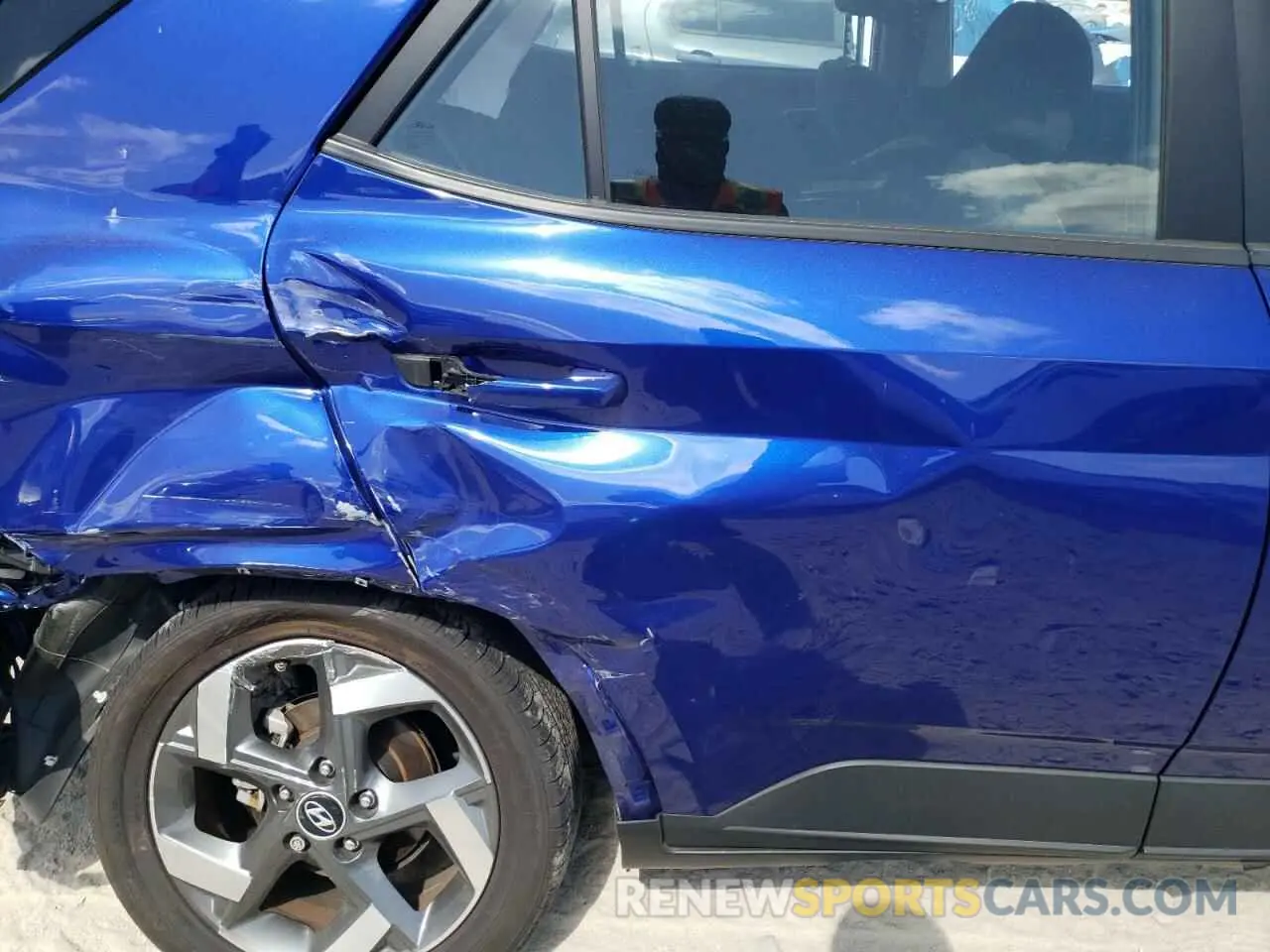 11 Photograph of a damaged car KMHRC8A30PU221599 HYUNDAI VENUE 2023