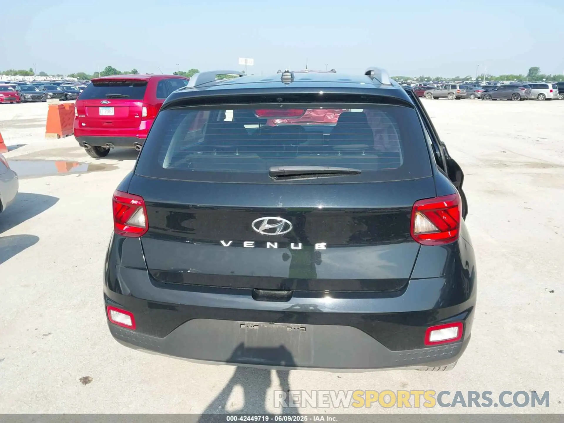 16 Photograph of a damaged car KMHRC8A31PU251372 HYUNDAI VENUE 2023