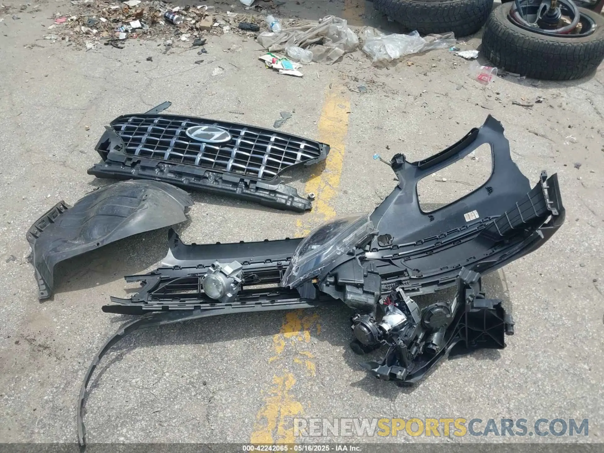 11 Photograph of a damaged car KMHRC8A34PU250927 HYUNDAI VENUE 2023