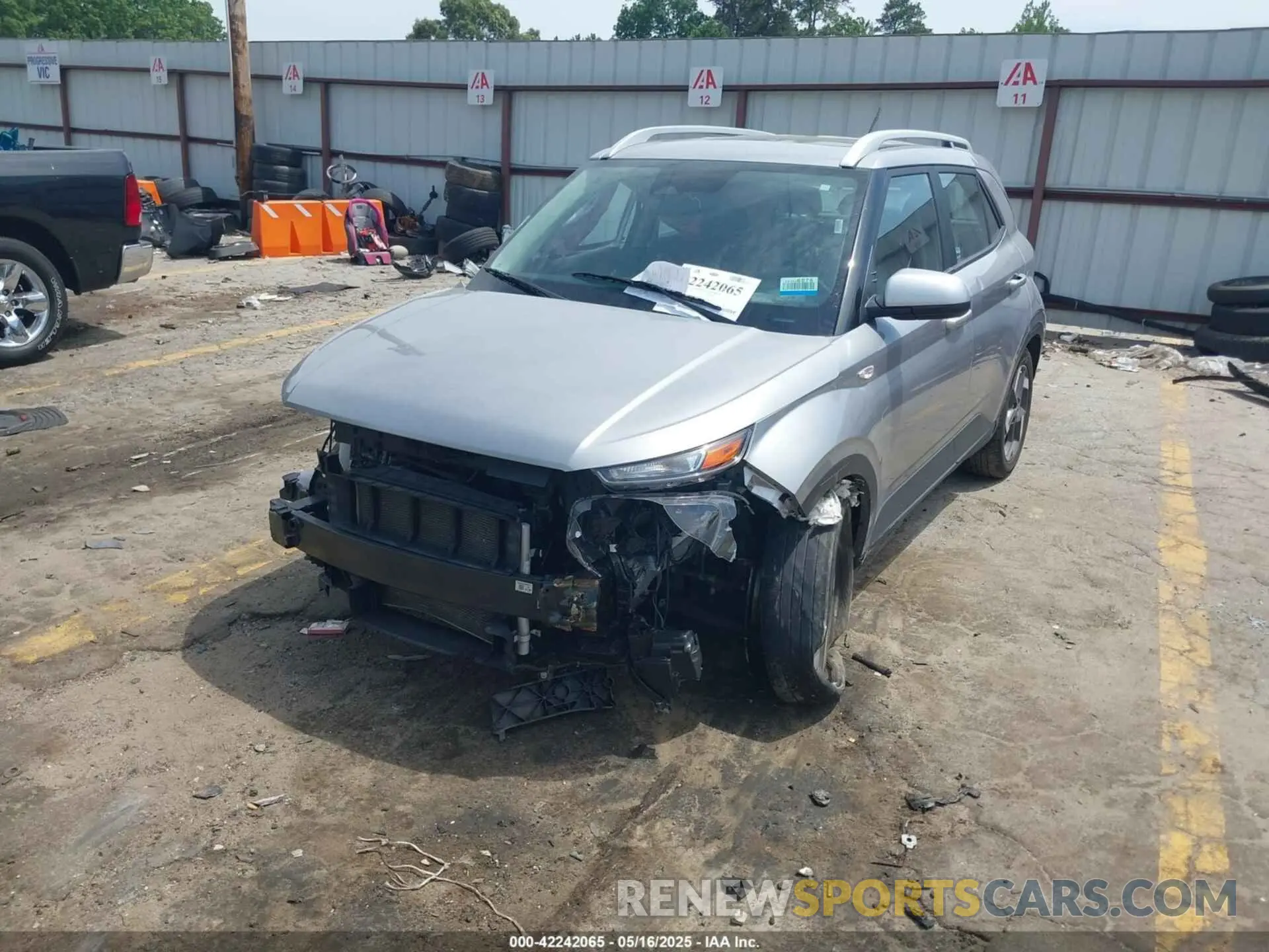 6 Photograph of a damaged car KMHRC8A34PU250927 HYUNDAI VENUE 2023