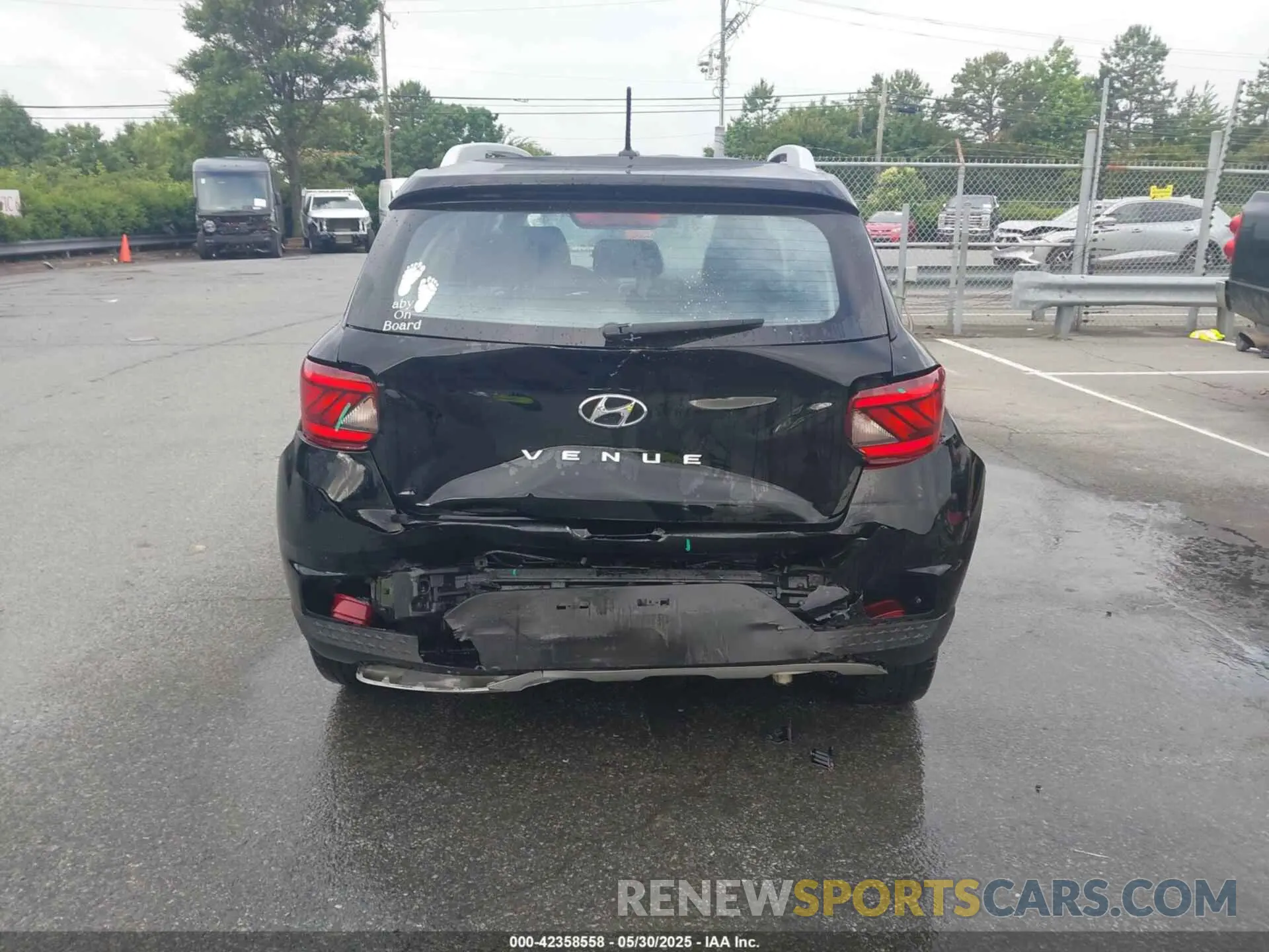 16 Photograph of a damaged car KMHRC8A35PU221596 HYUNDAI VENUE 2023