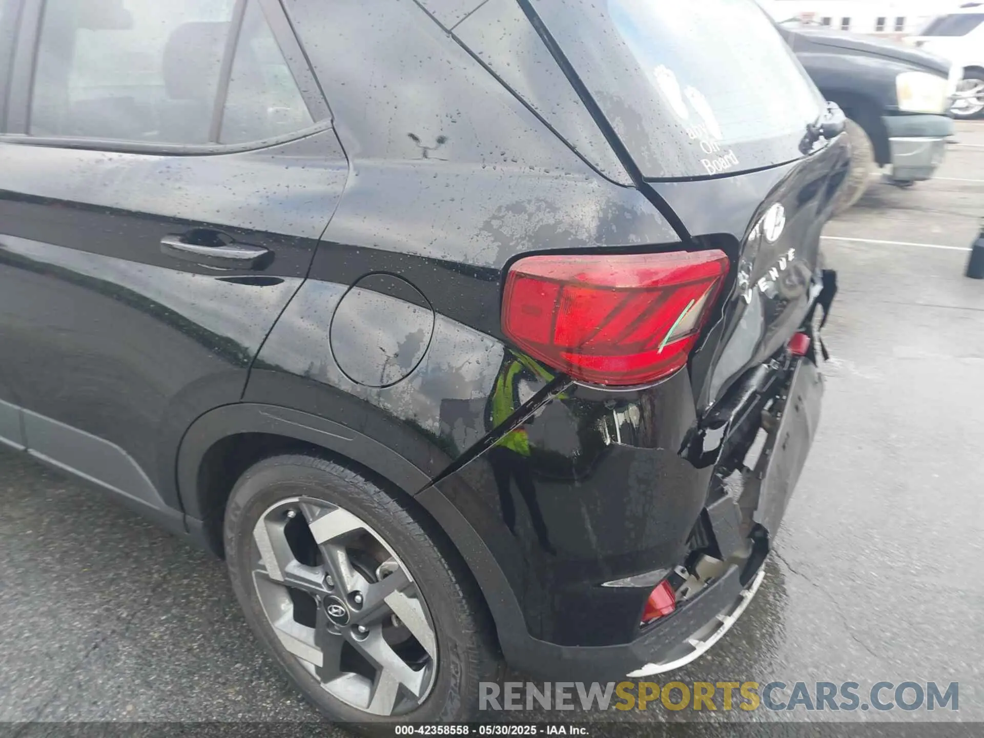17 Photograph of a damaged car KMHRC8A35PU221596 HYUNDAI VENUE 2023
